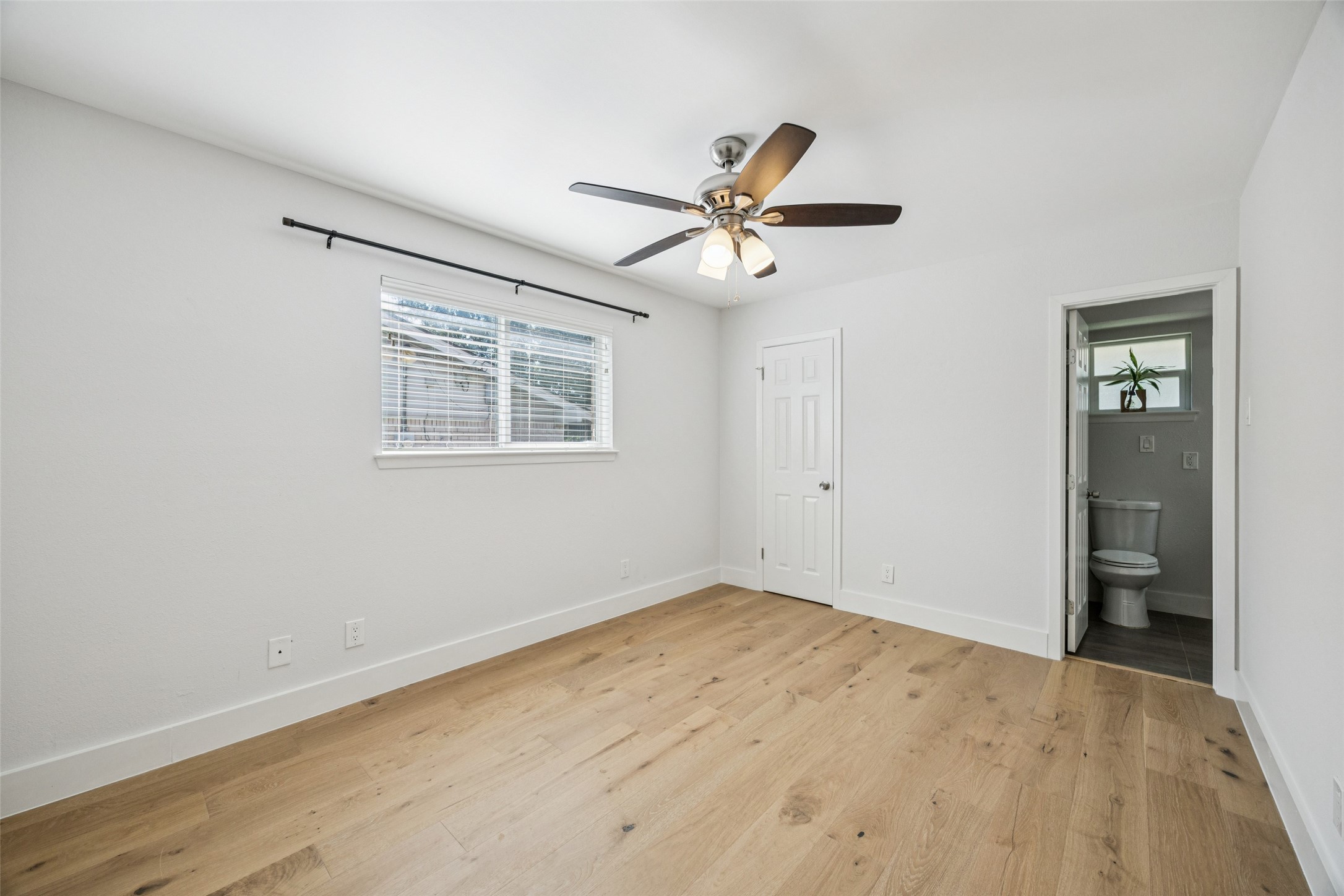 3412 Old Colony Road