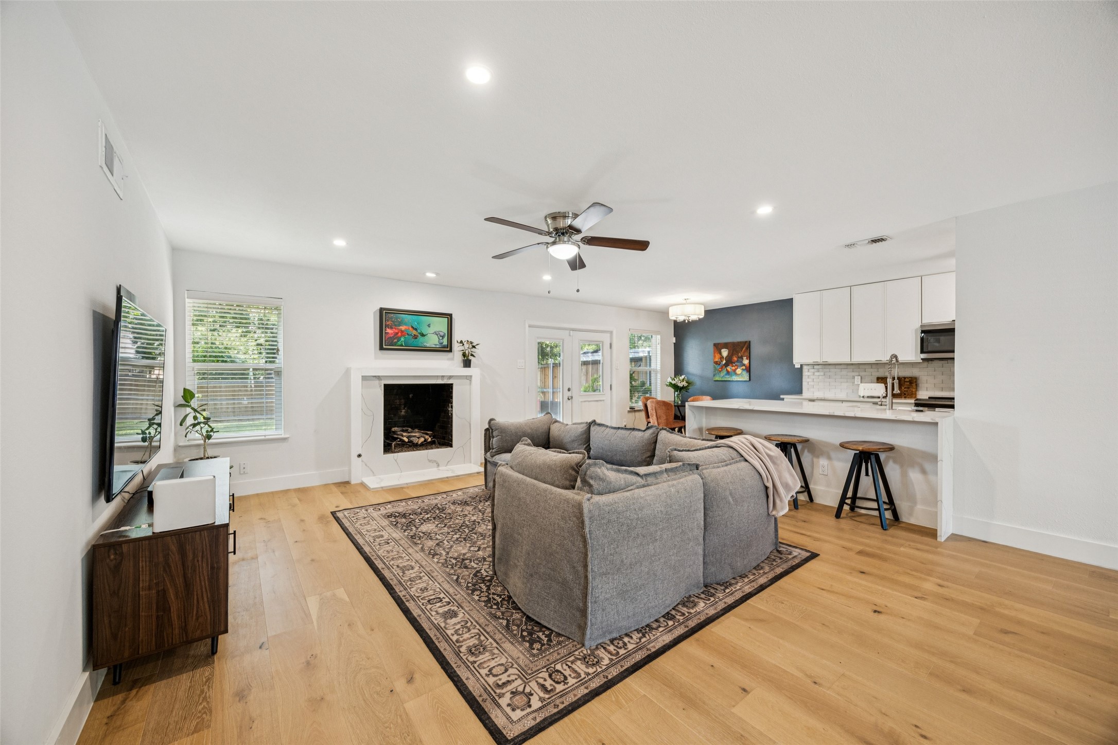 3412 Old Colony Road