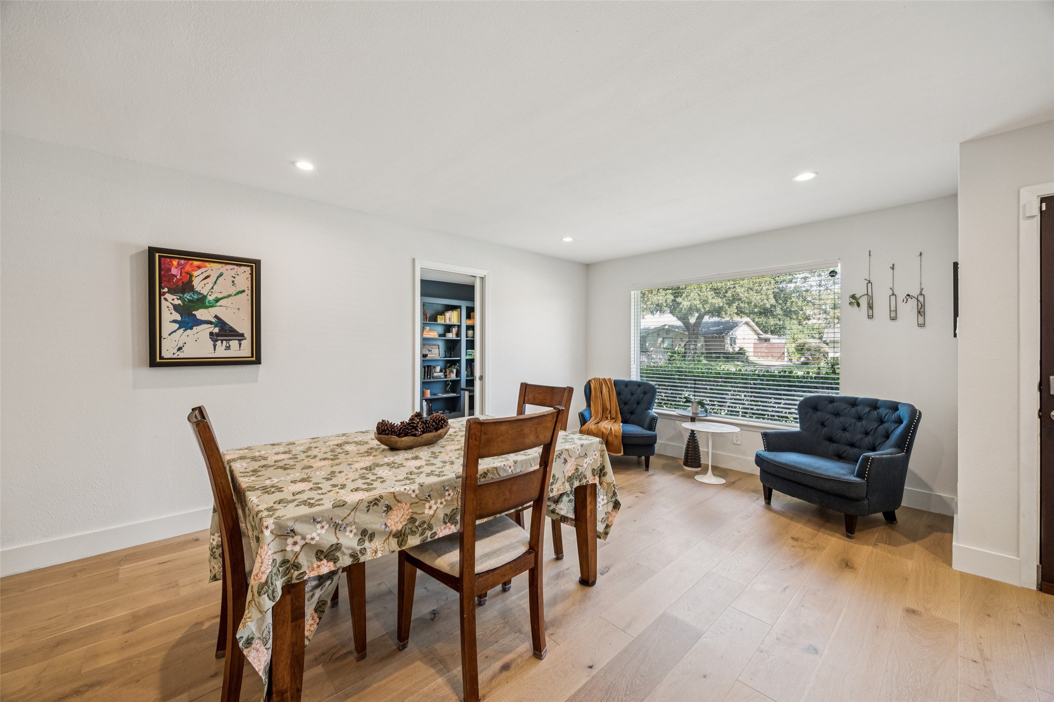 3412 Old Colony Road