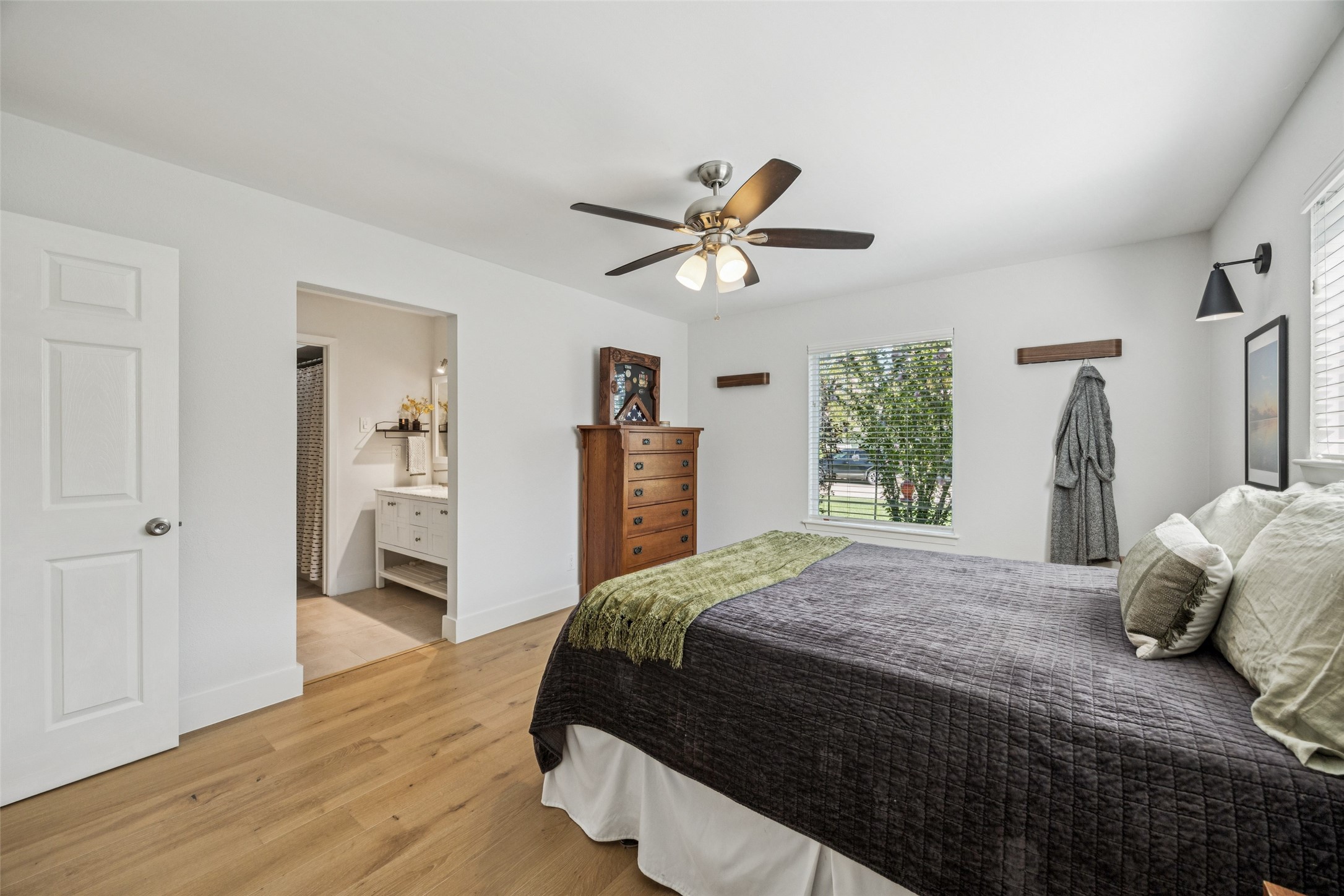 3412 Old Colony Road