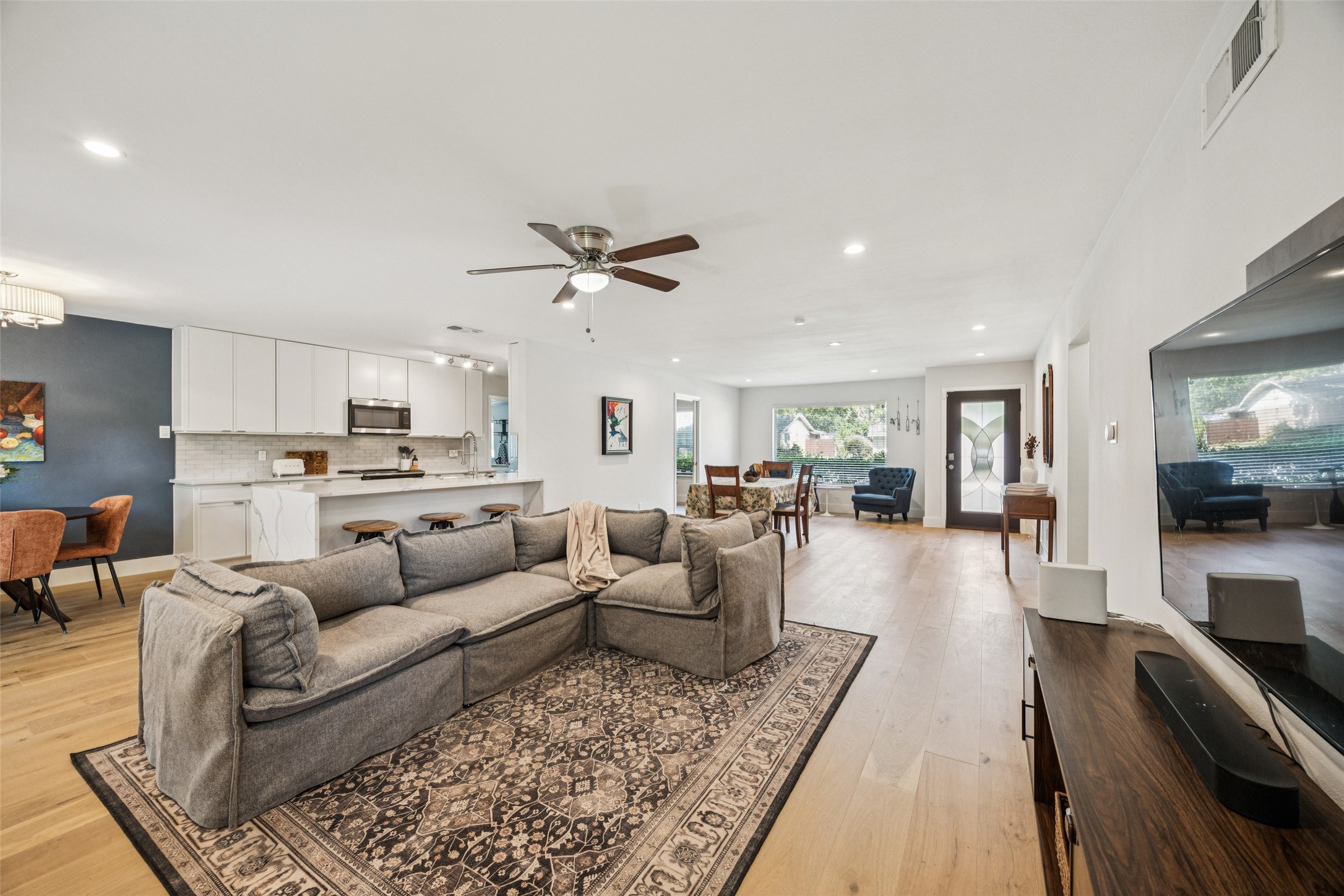 3412 Old Colony Road