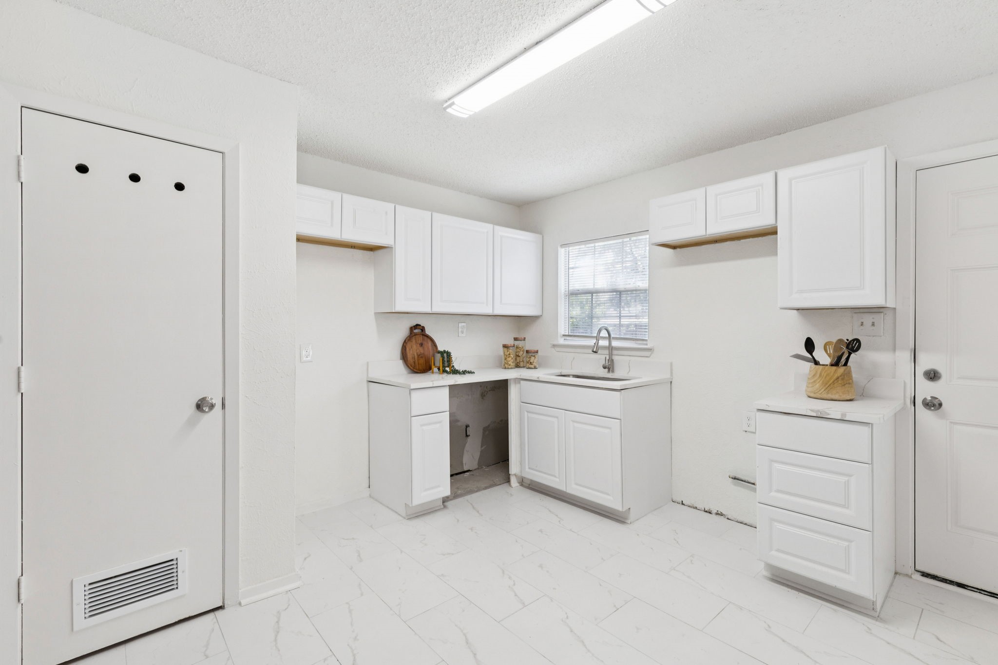 11834 Broadmoor Drive