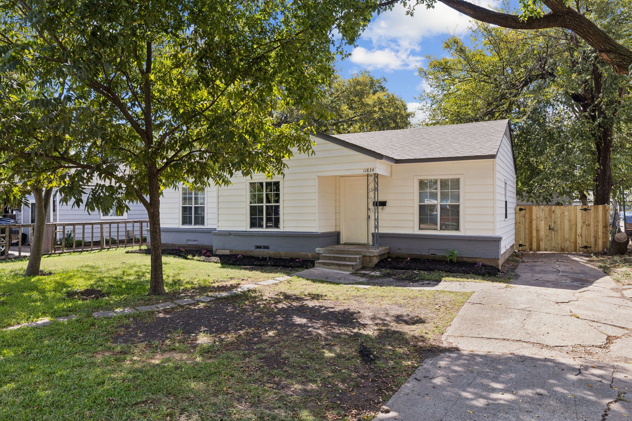 11834 Broadmoor Drive