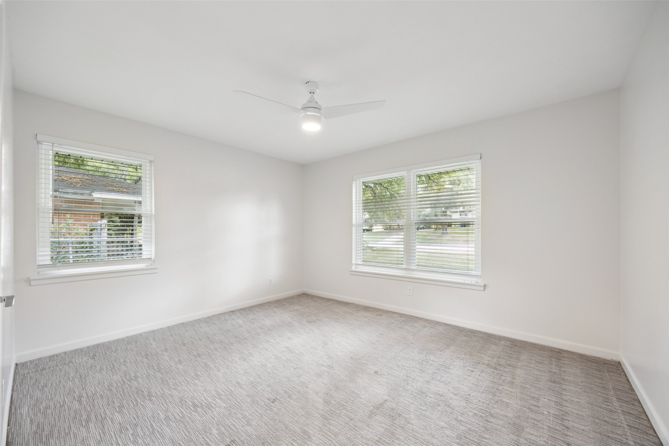 2039 Elmwood Boulevard