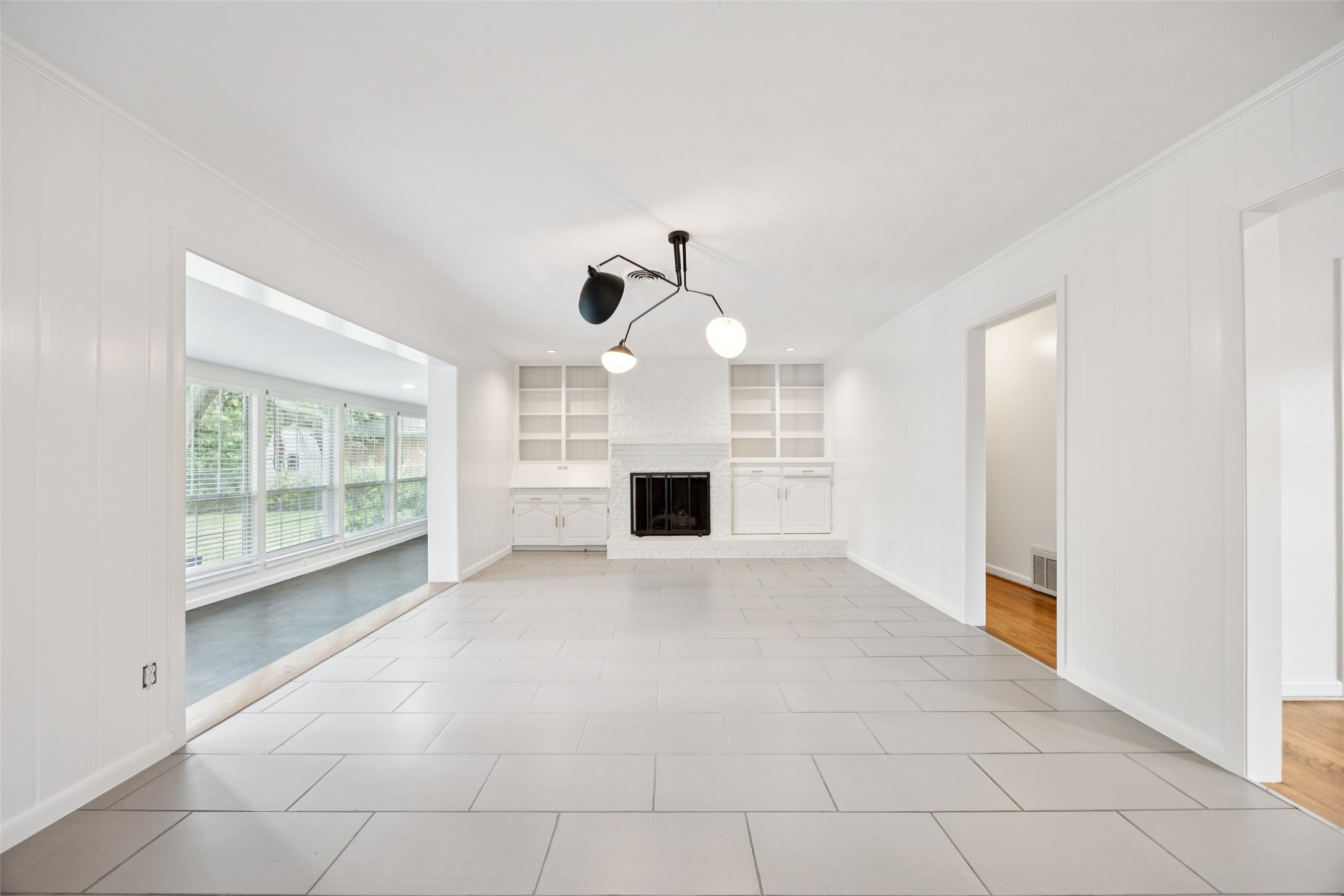 2039 Elmwood Boulevard