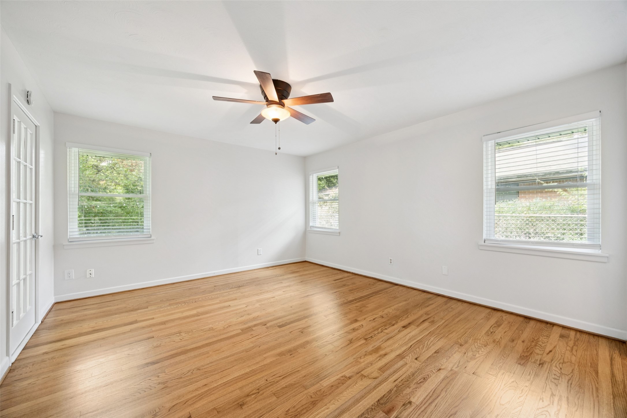 2039 Elmwood Boulevard