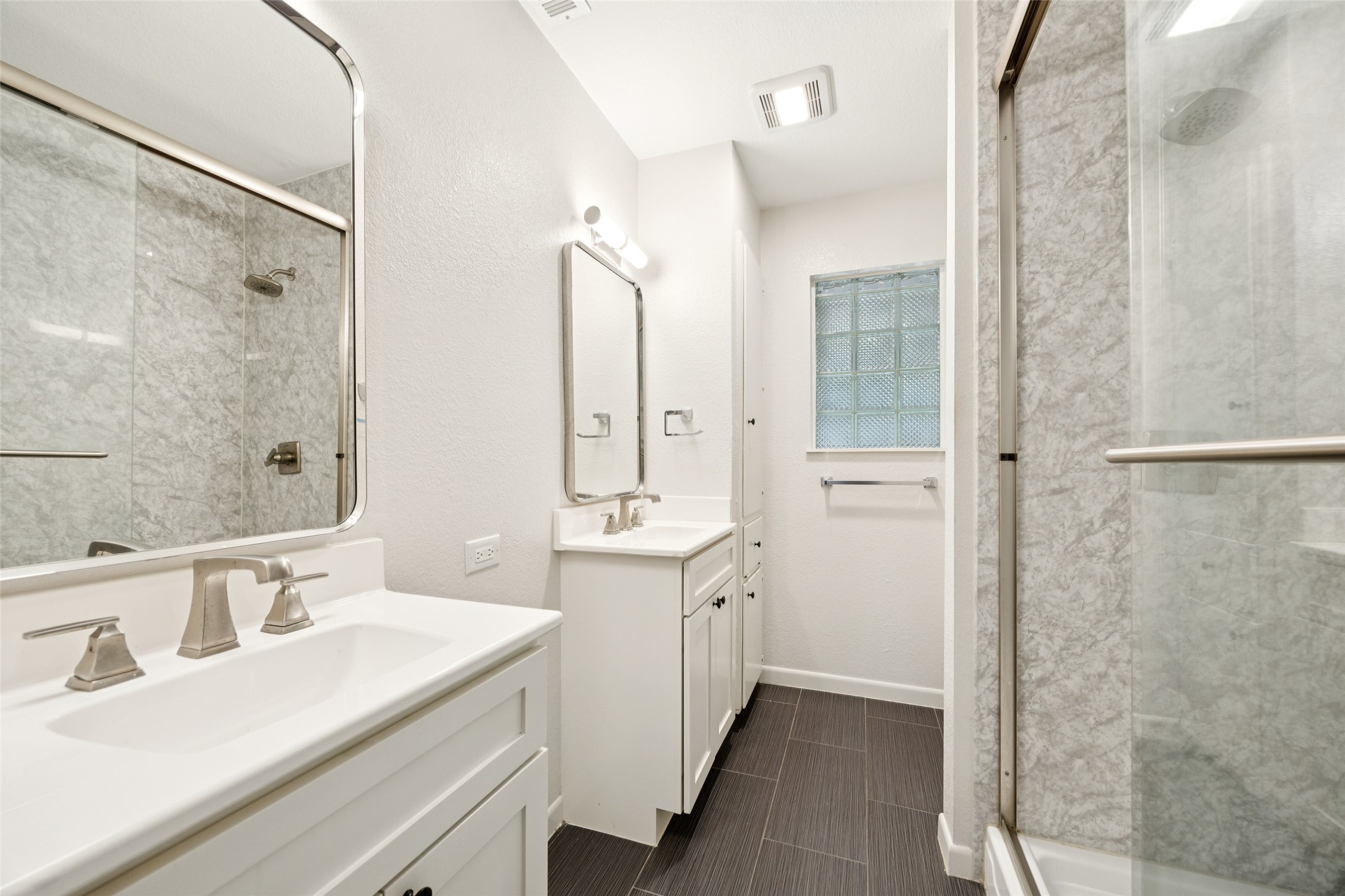 2039 Elmwood Boulevard