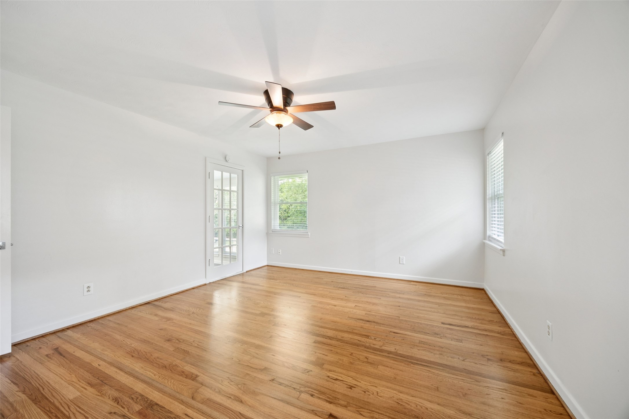 2039 Elmwood Boulevard