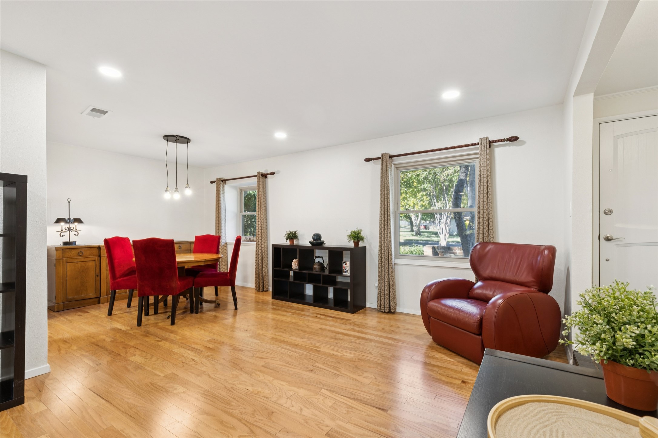 3910 Clear Cove Lane