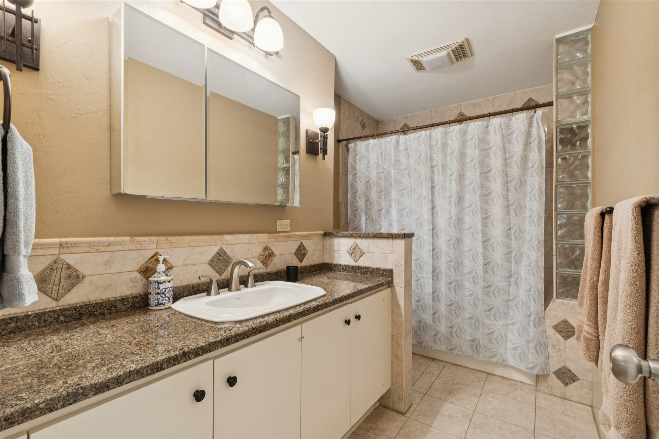 3910 Clear Cove Lane