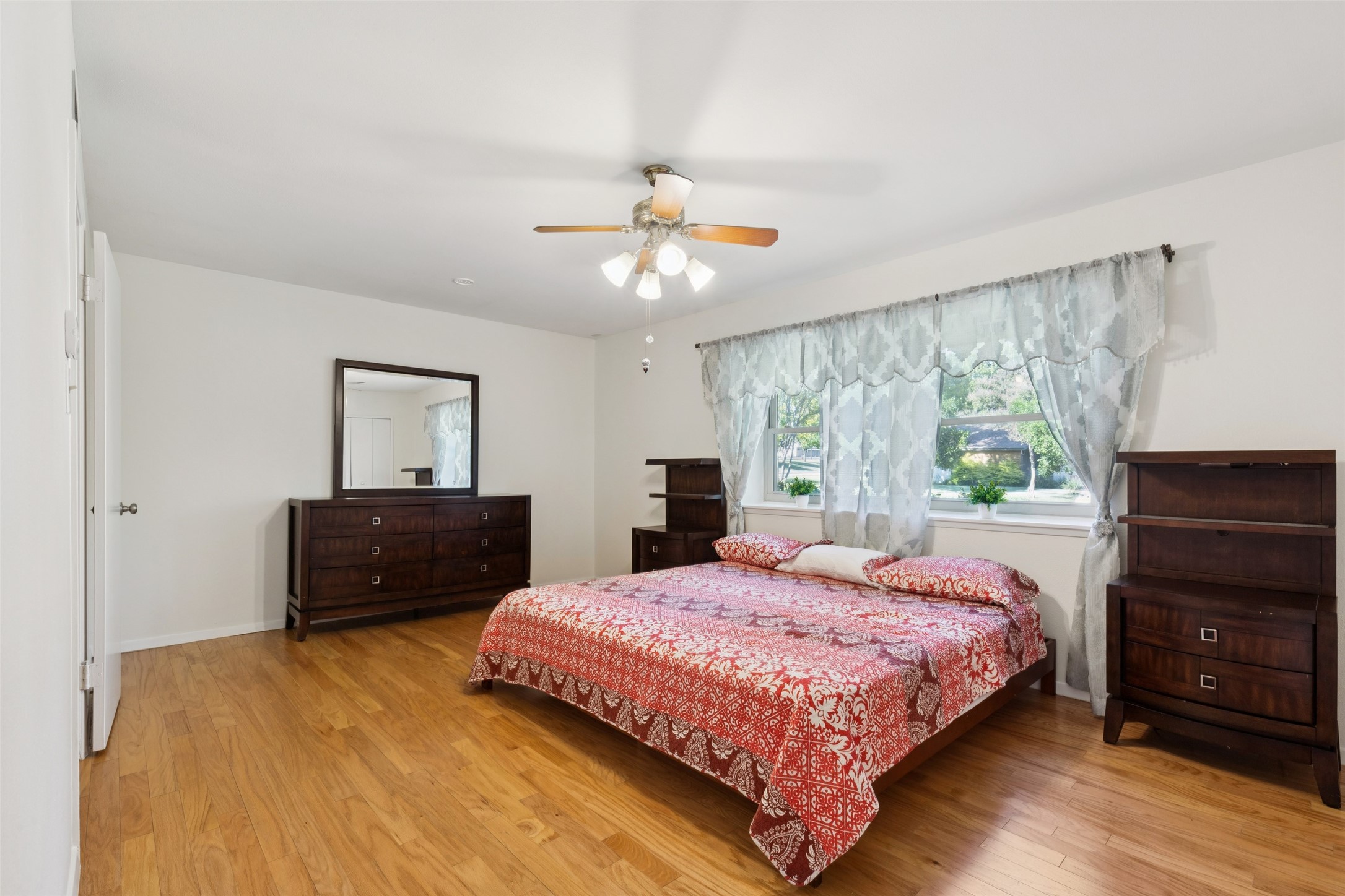 3910 Clear Cove Lane