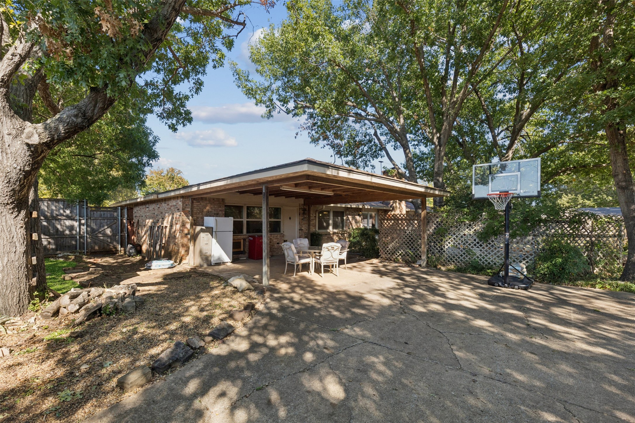 3910 Clear Cove Lane