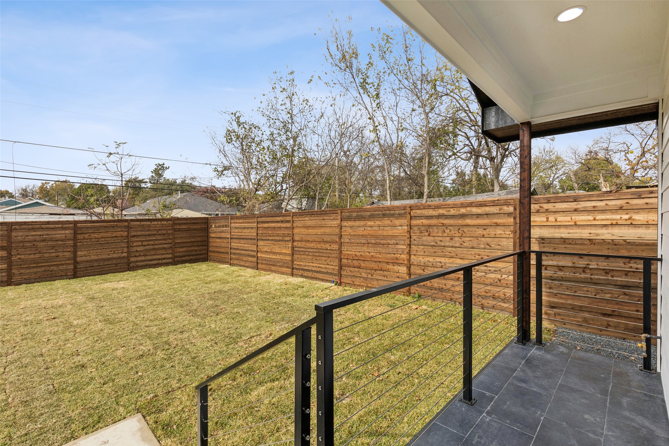 823 S Winnetka Avenue