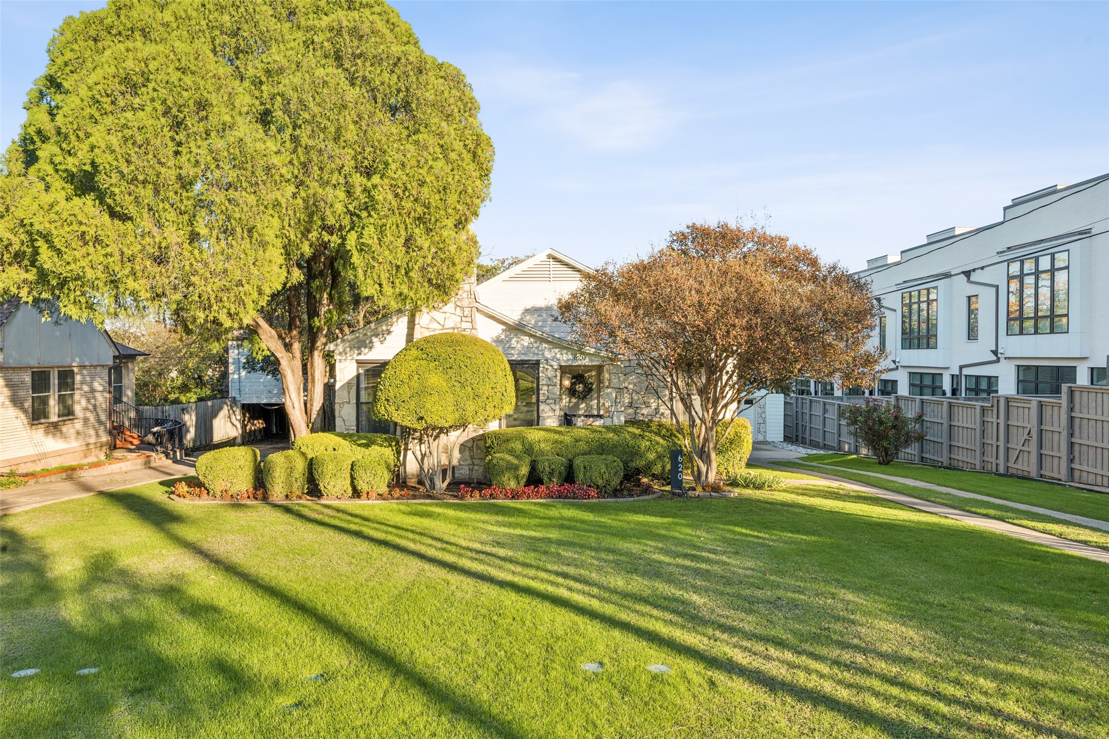 620 N Oak Cliff Boulevard