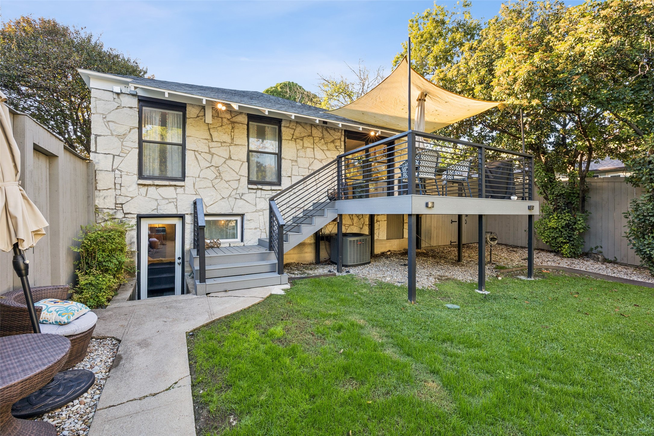 620 N Oak Cliff Boulevard