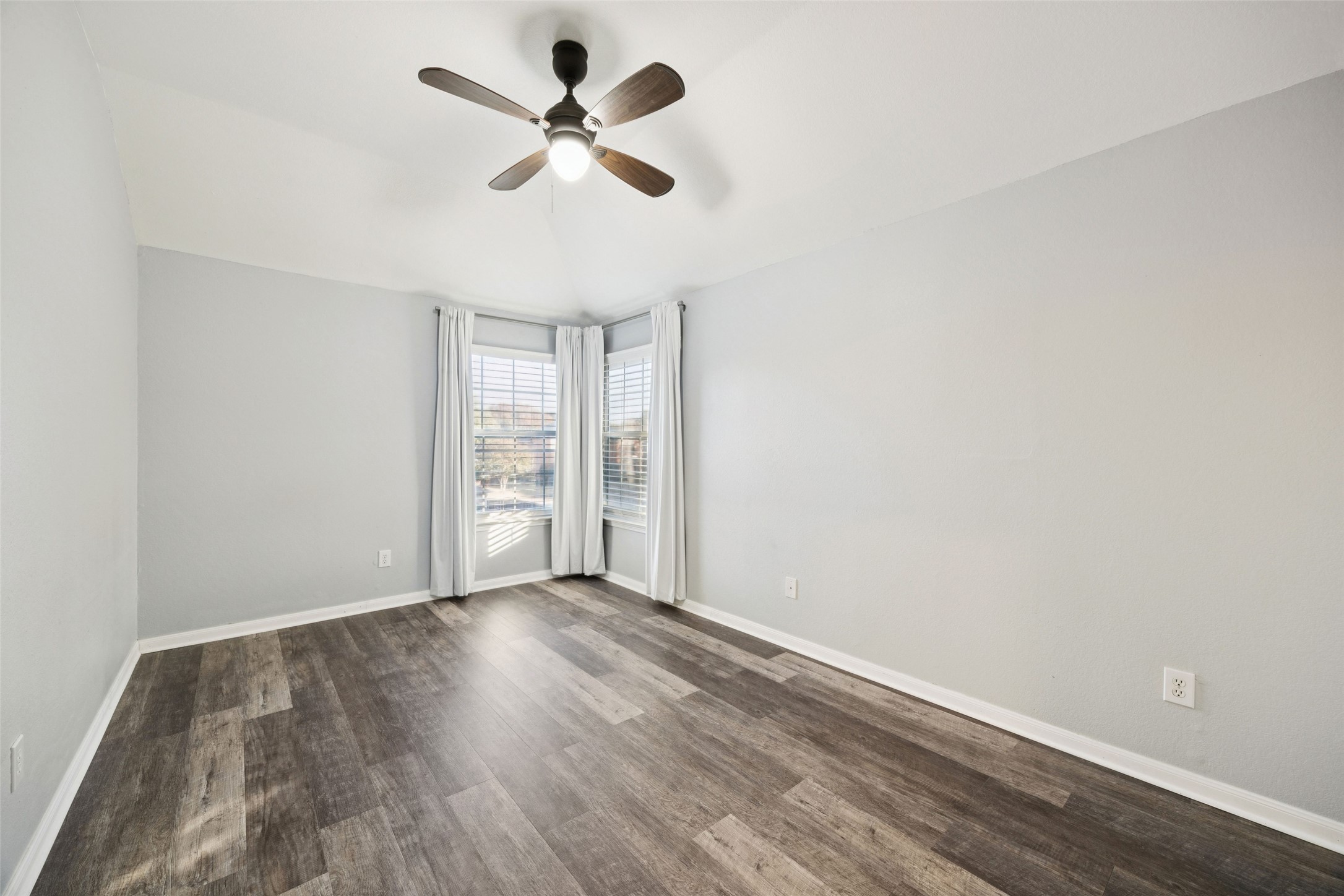 3006 Cottonwood Court