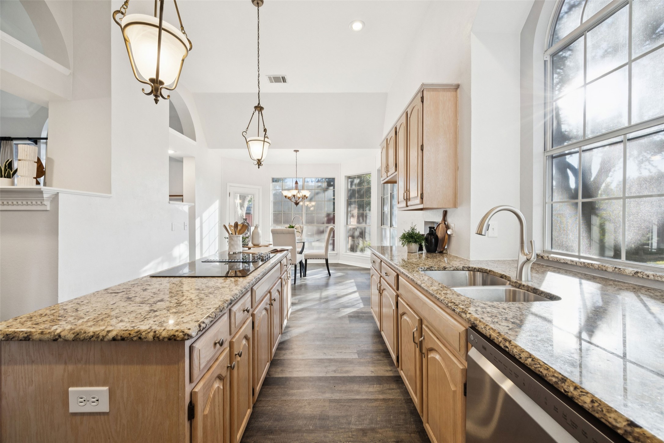 3006 Cottonwood Court