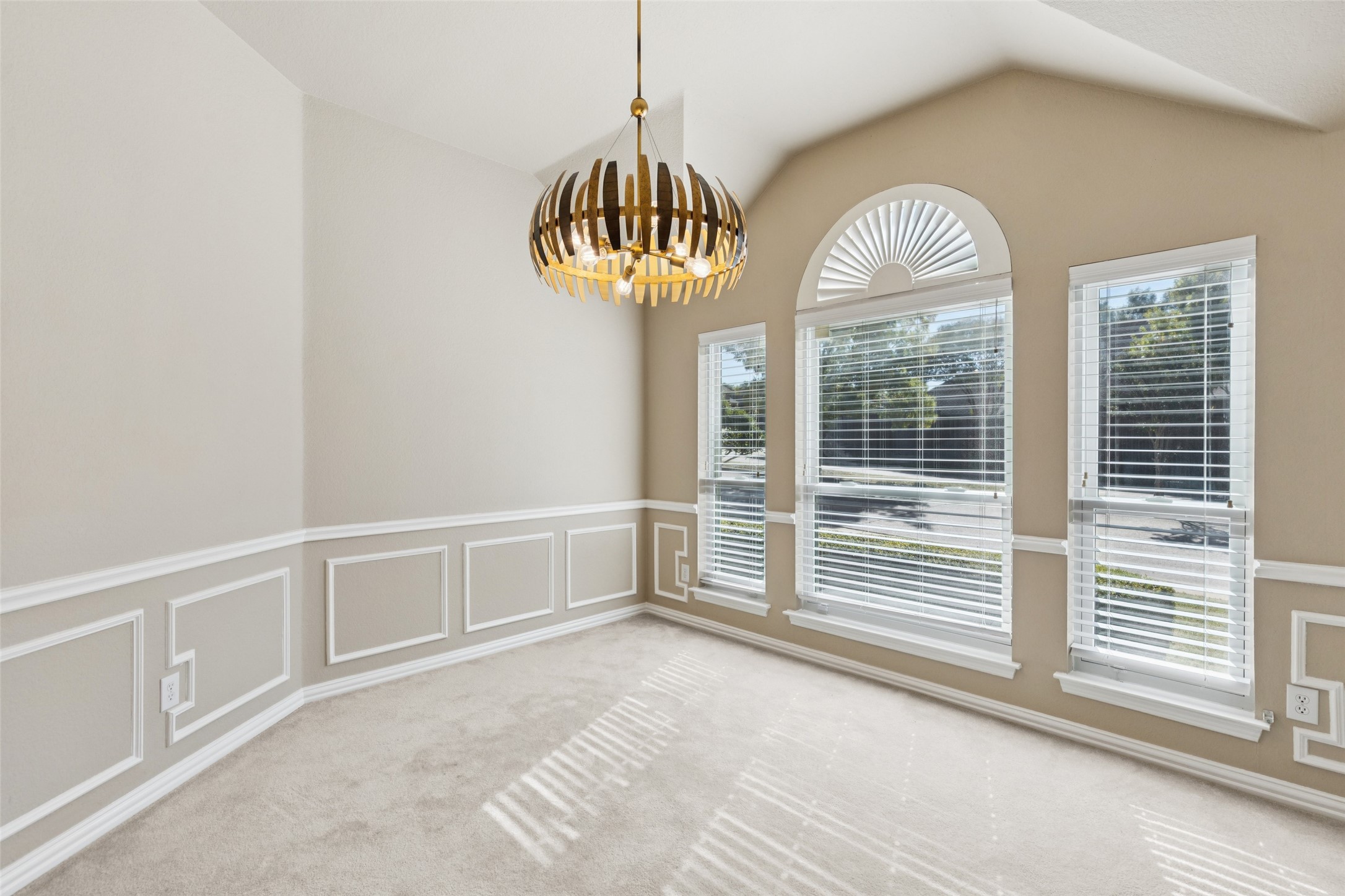 600 Quick Silver Drive