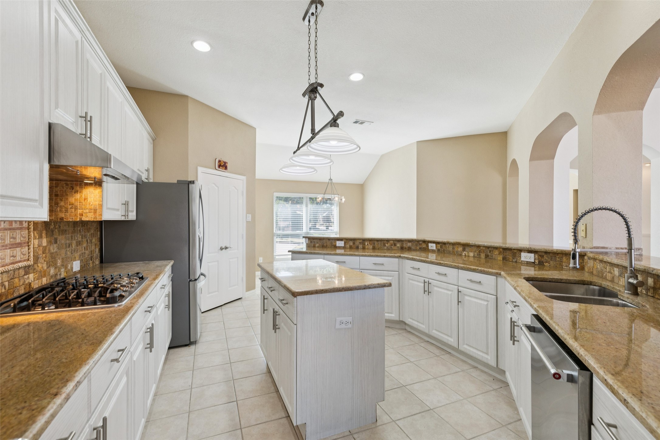 600 Quick Silver Drive