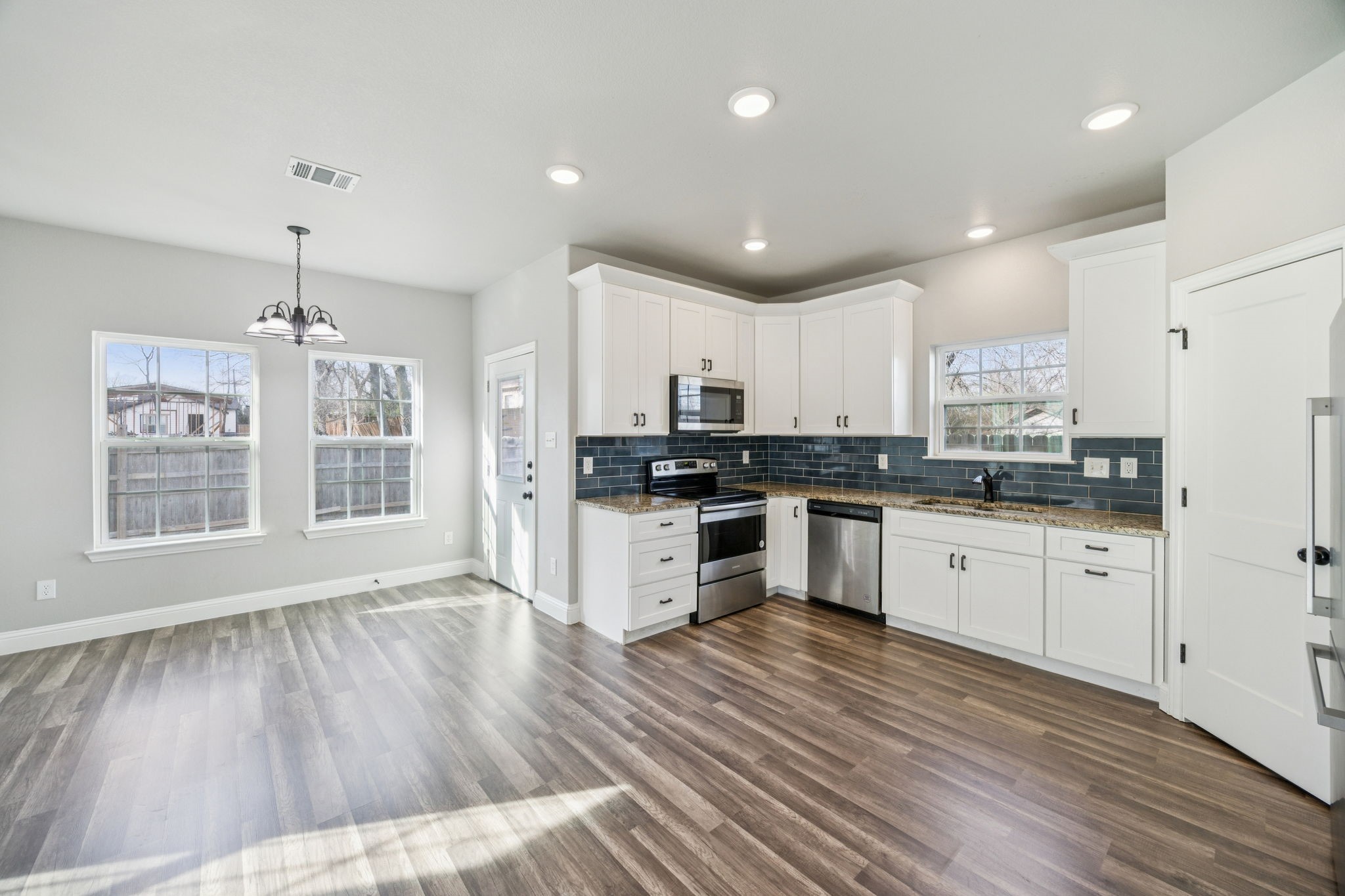 704 E Jefferson Street