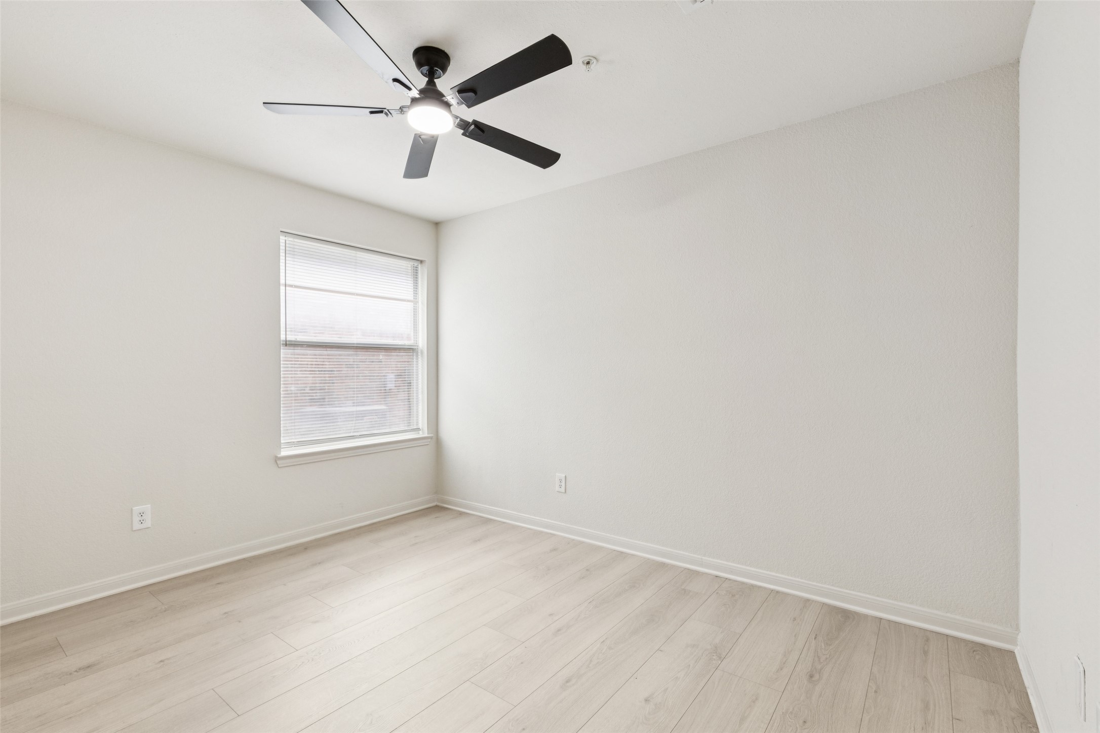 6405 Greenbriar Lane