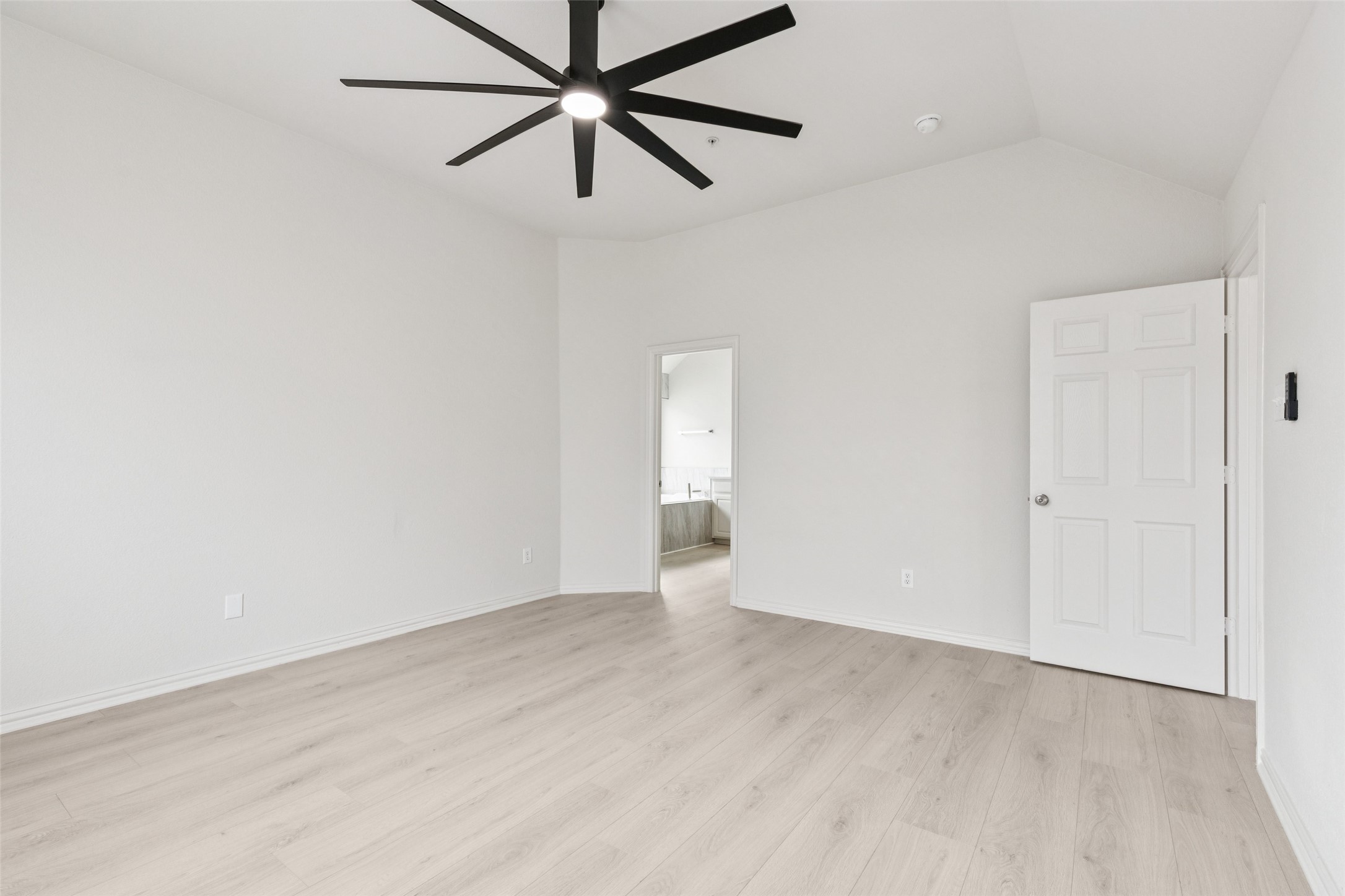 6405 Greenbriar Lane