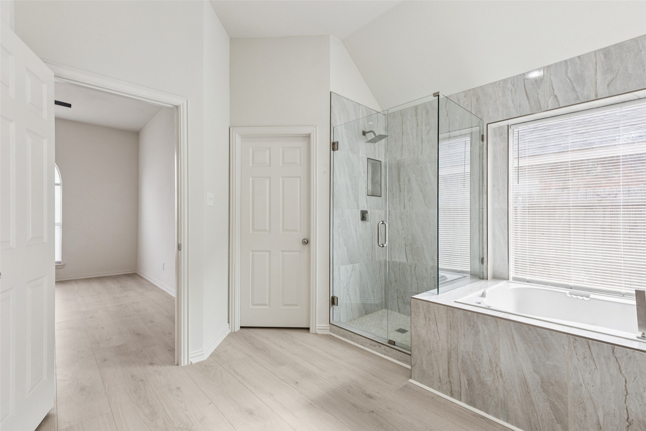 6405 Greenbriar Lane