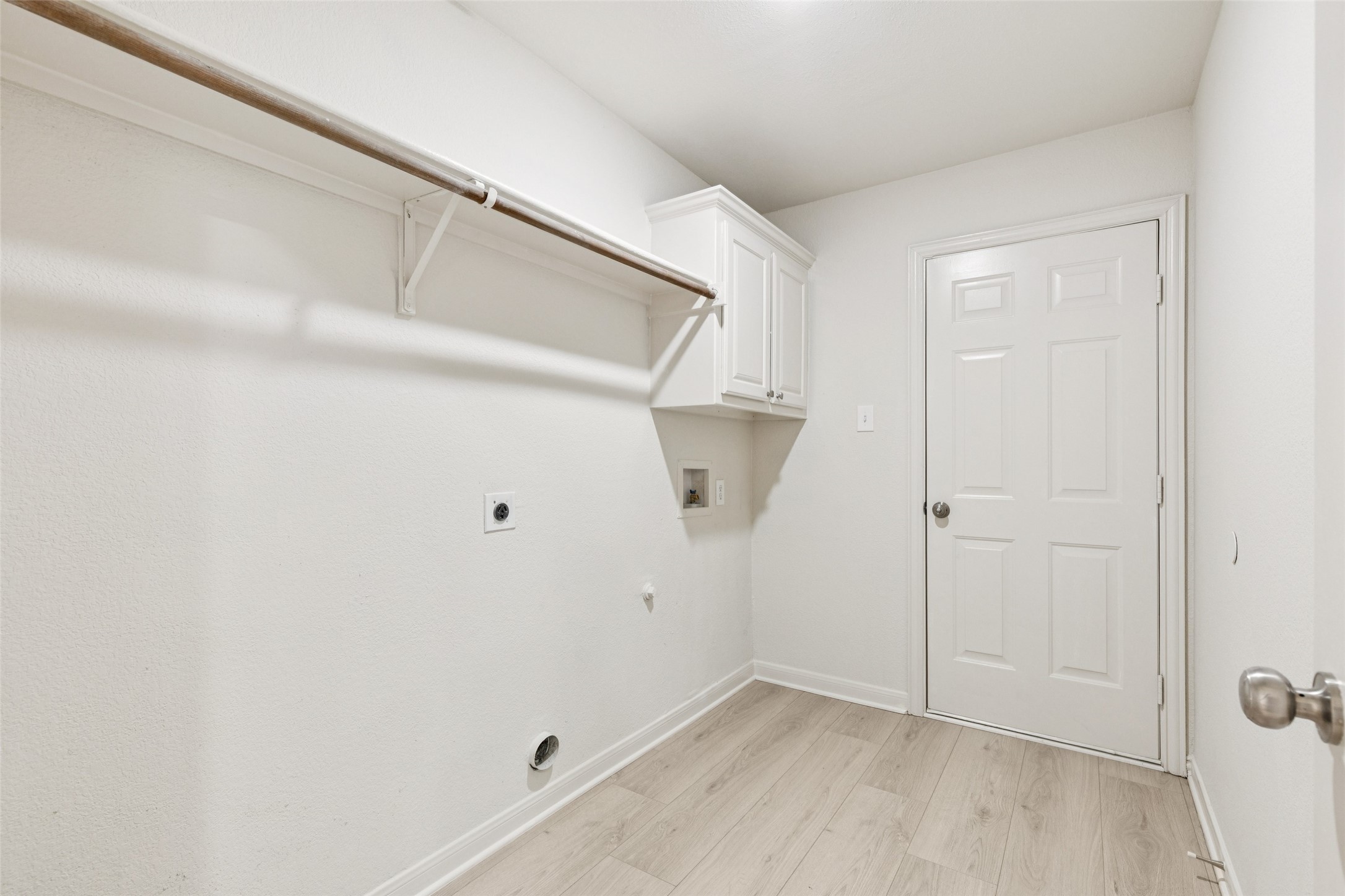 6405 Greenbriar Lane