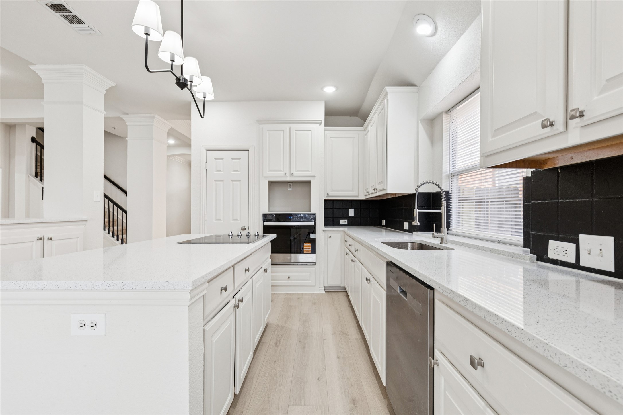 6405 Greenbriar Lane