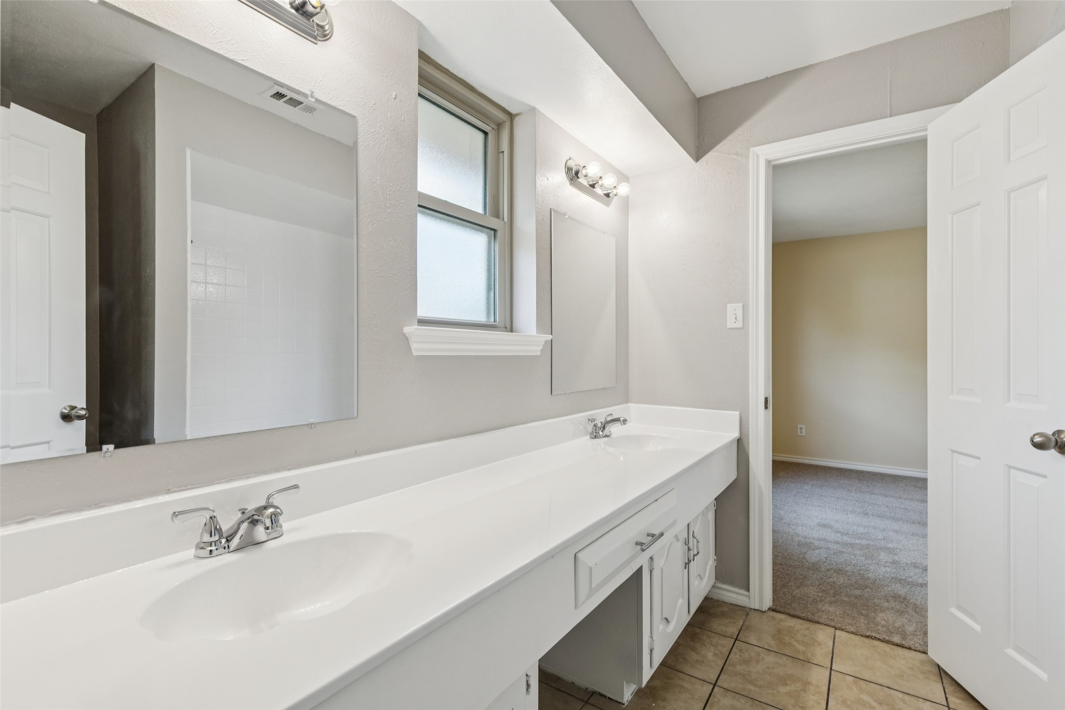 133 N Crestwood Boulevard