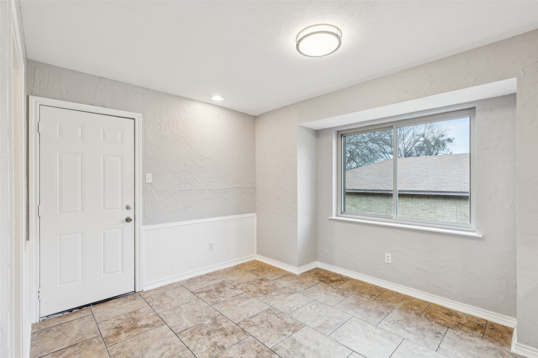 133 N Crestwood Boulevard