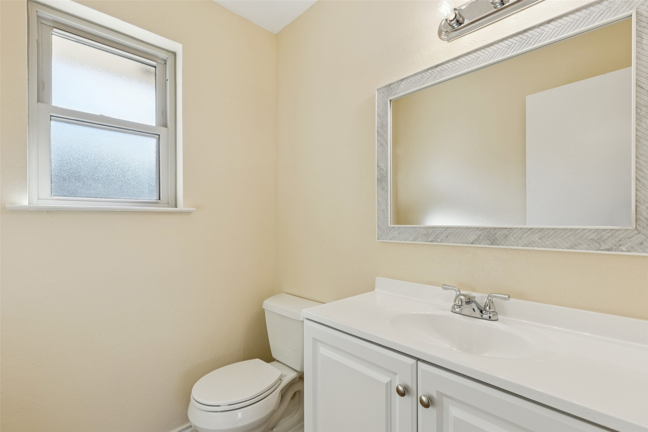 133 N Crestwood Boulevard