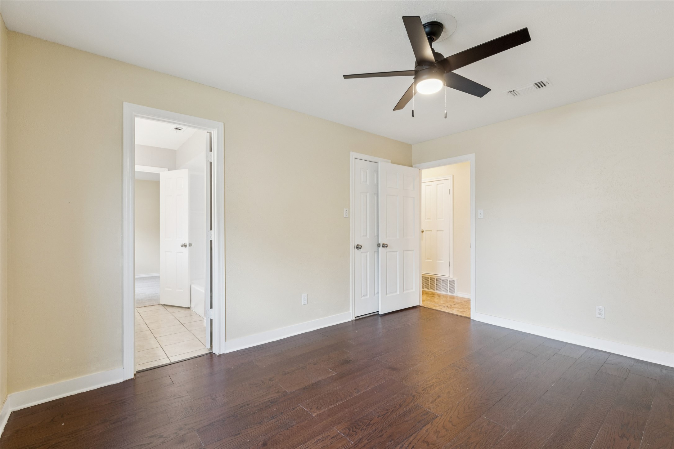 133 N Crestwood Boulevard