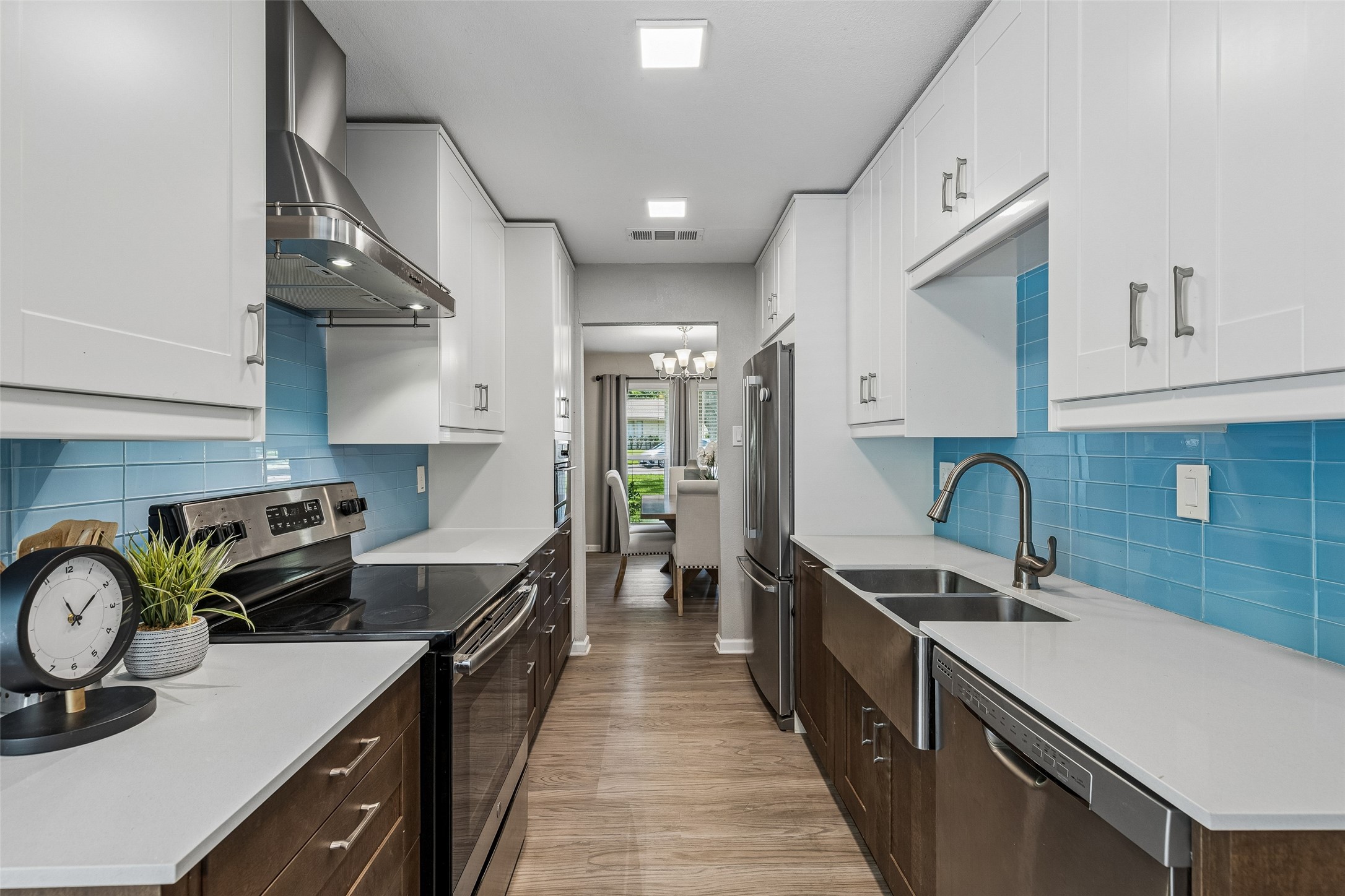 605 Meadow Heath Circle