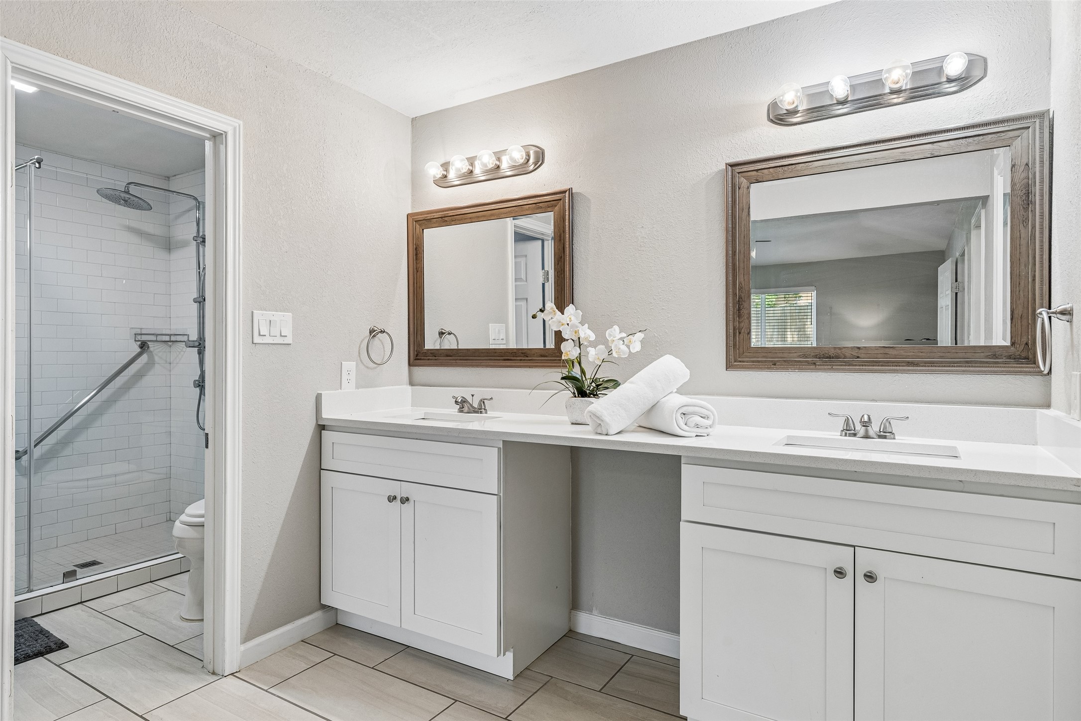 605 Meadow Heath Circle