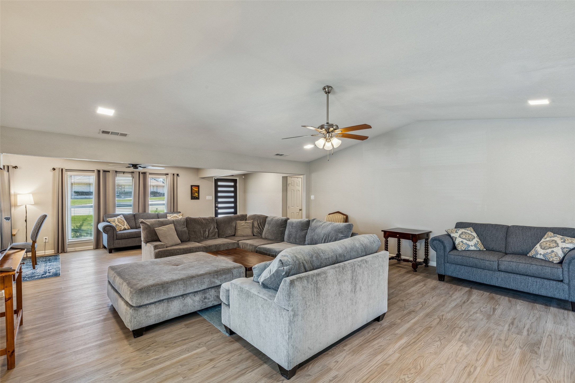 605 Meadow Heath Circle