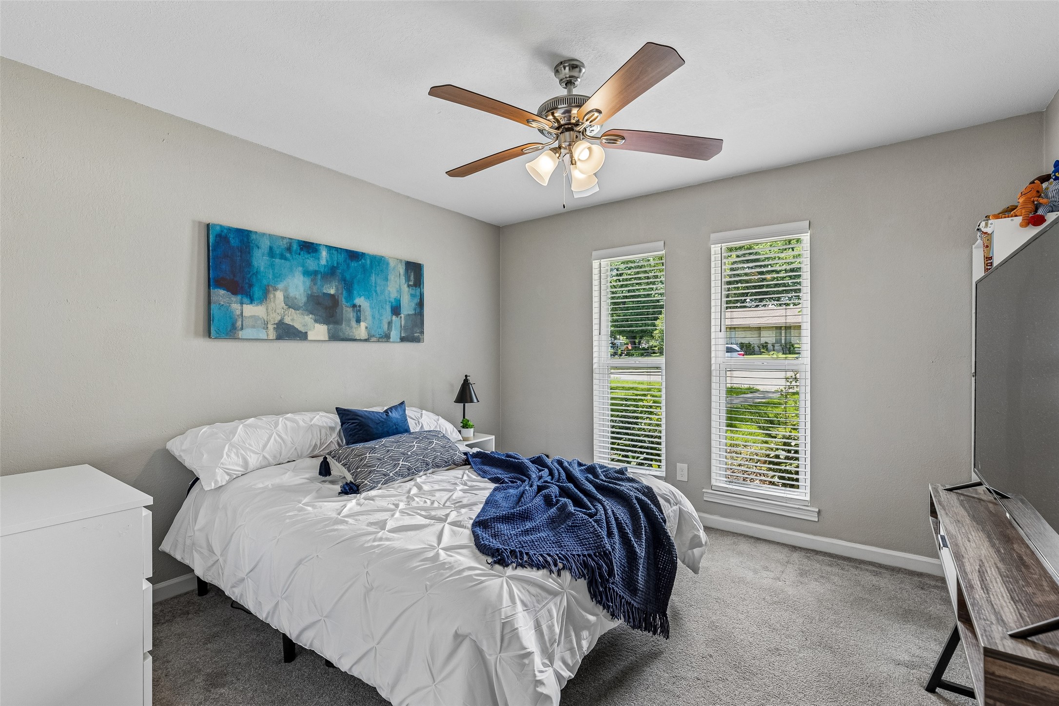 605 Meadow Heath Circle