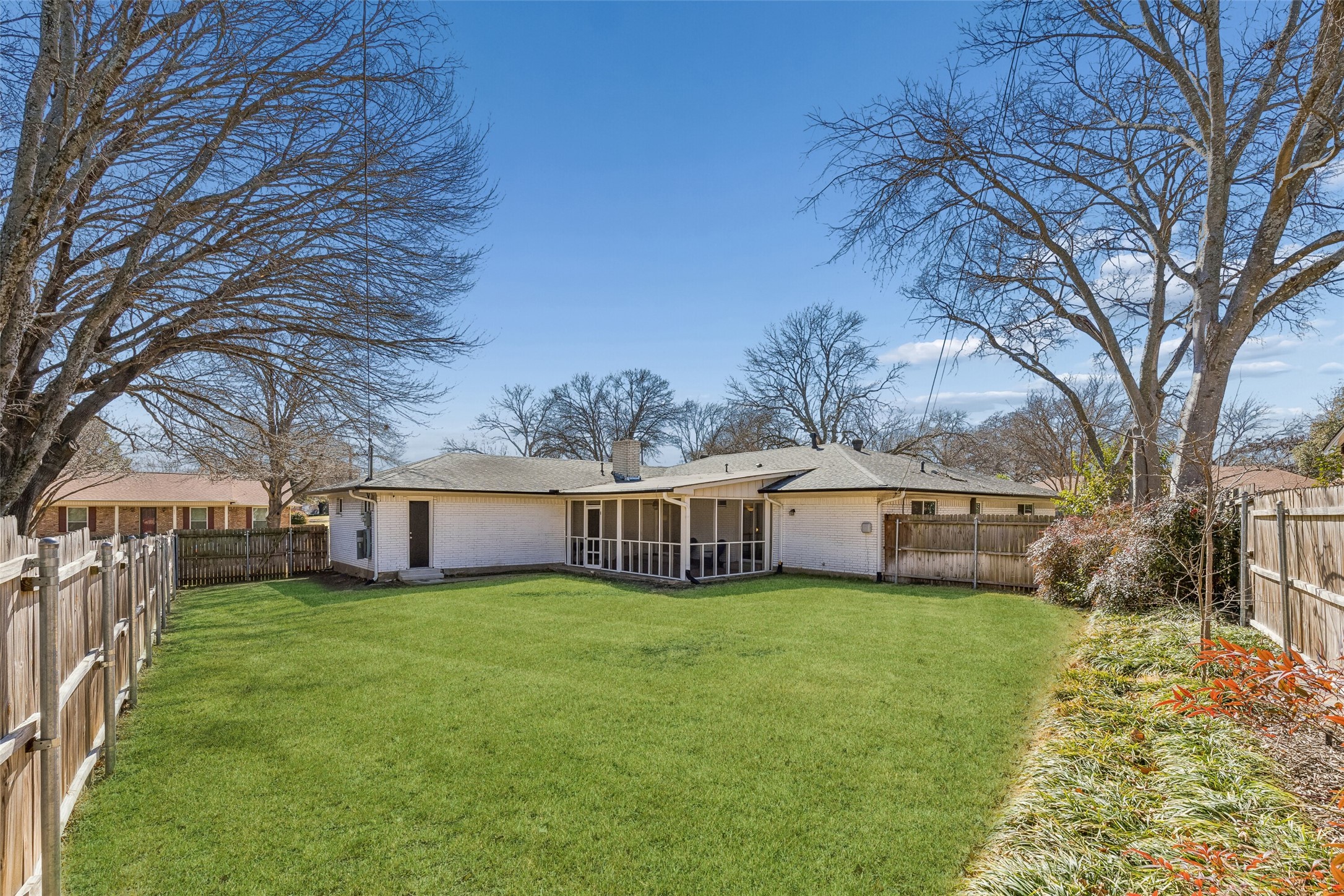 605 Meadow Heath Circle