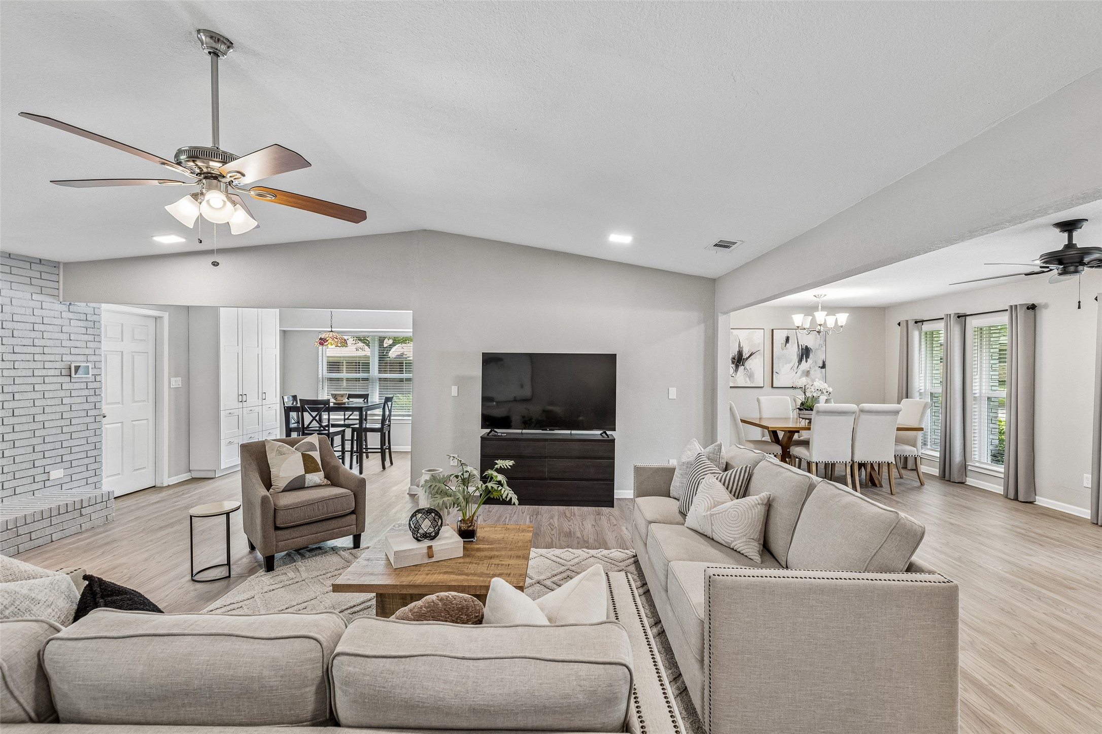 605 Meadow Heath Circle