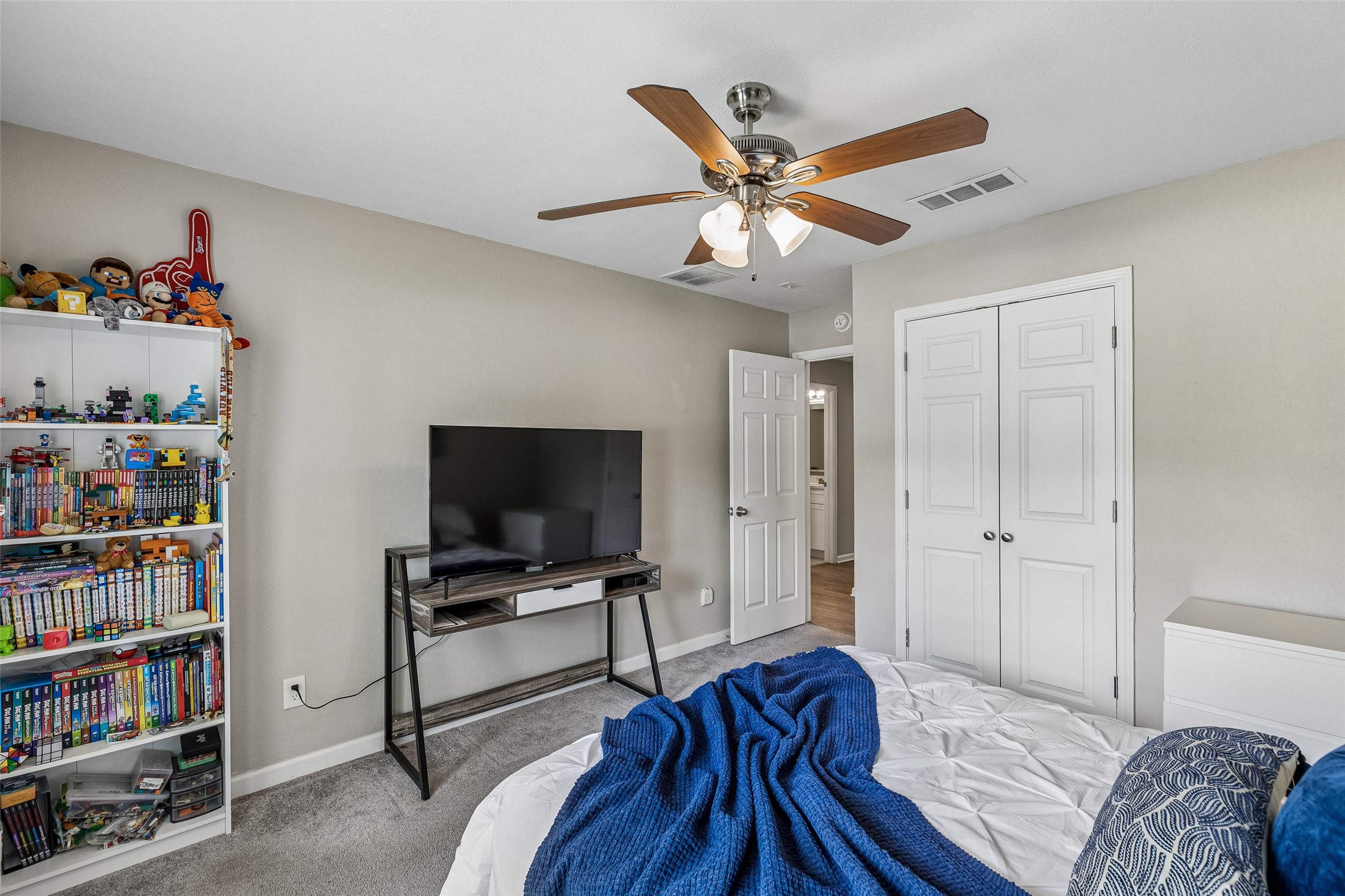 605 Meadow Heath Circle