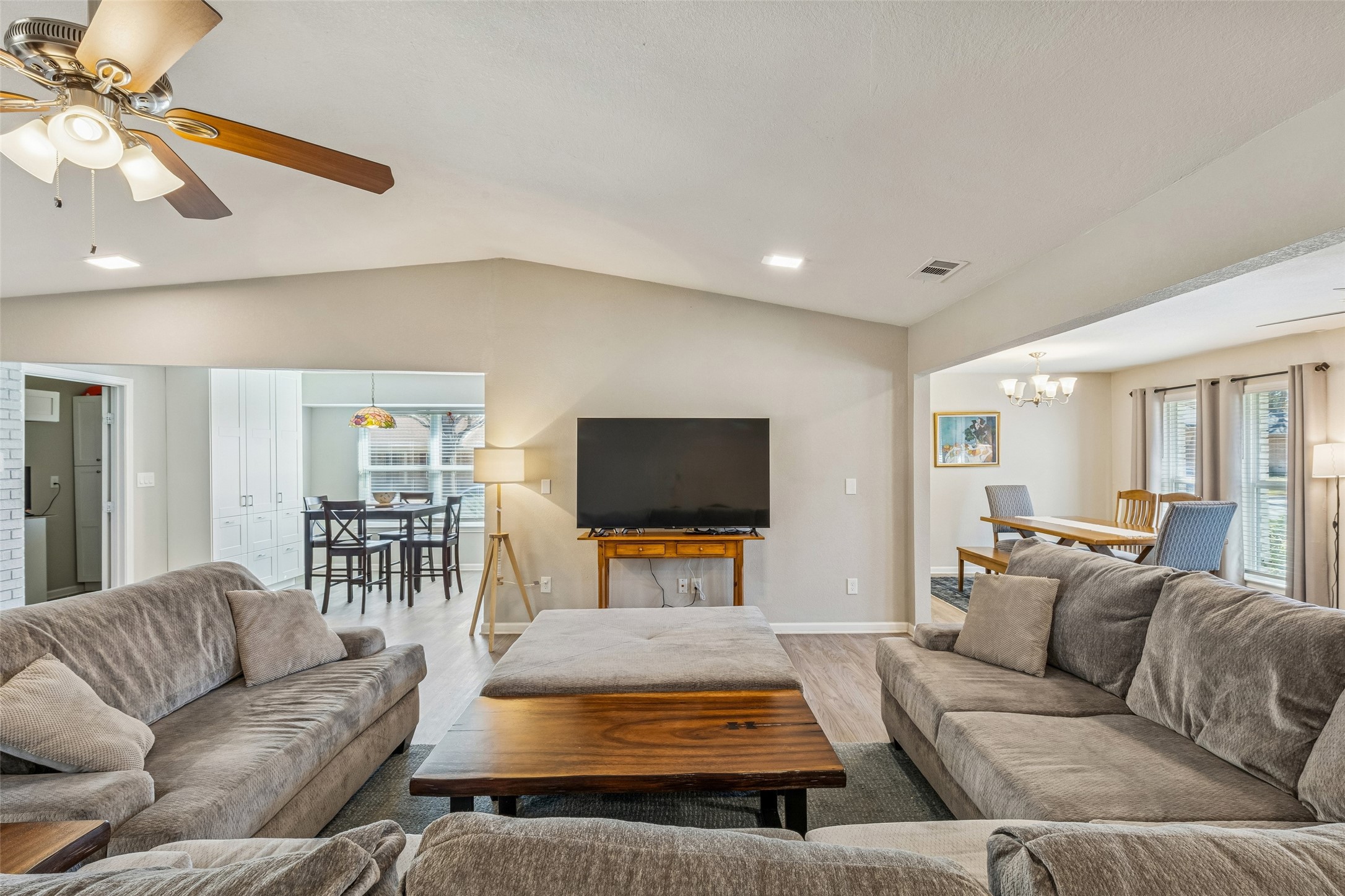 605 Meadow Heath Circle