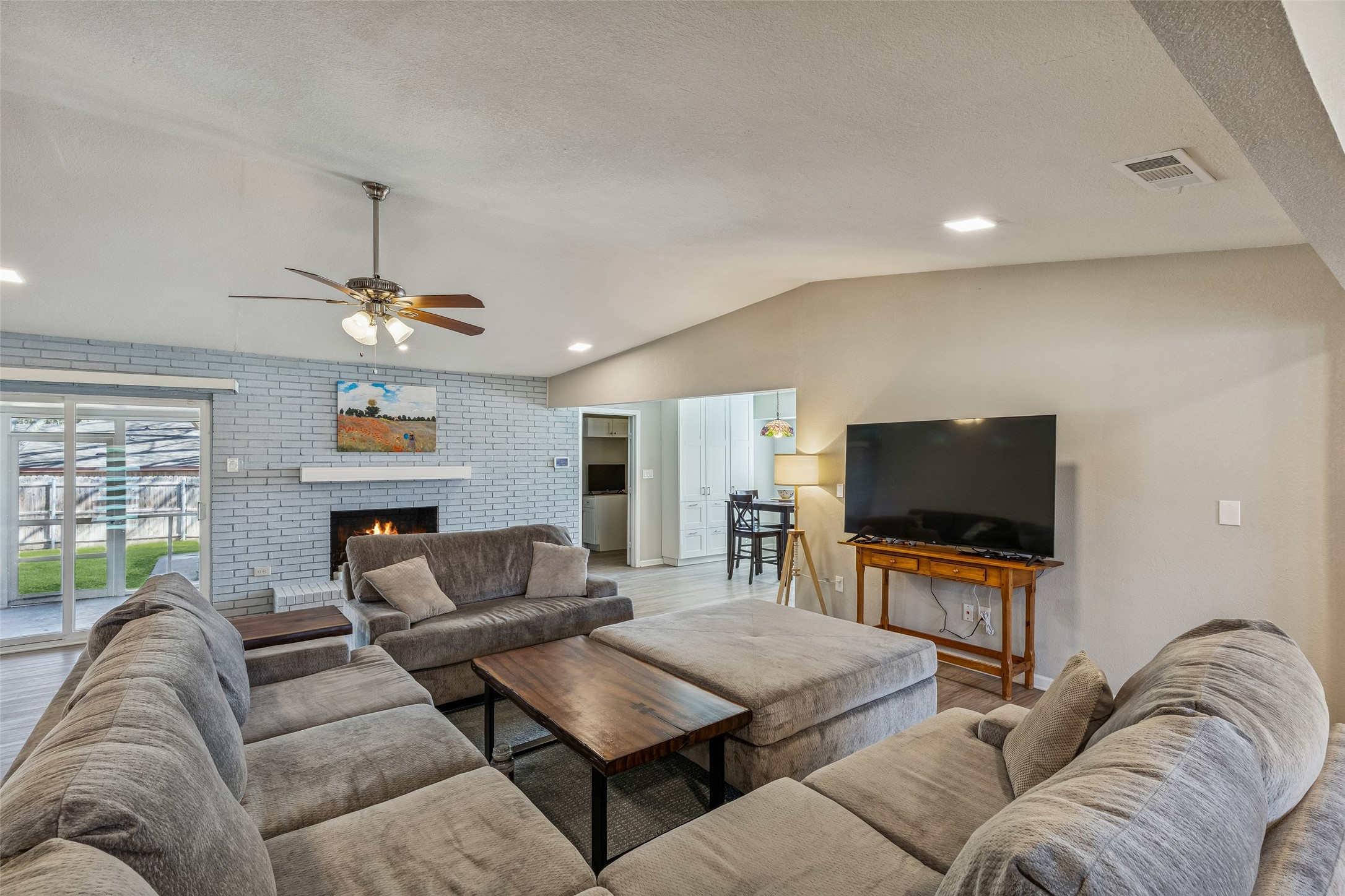 605 Meadow Heath Circle