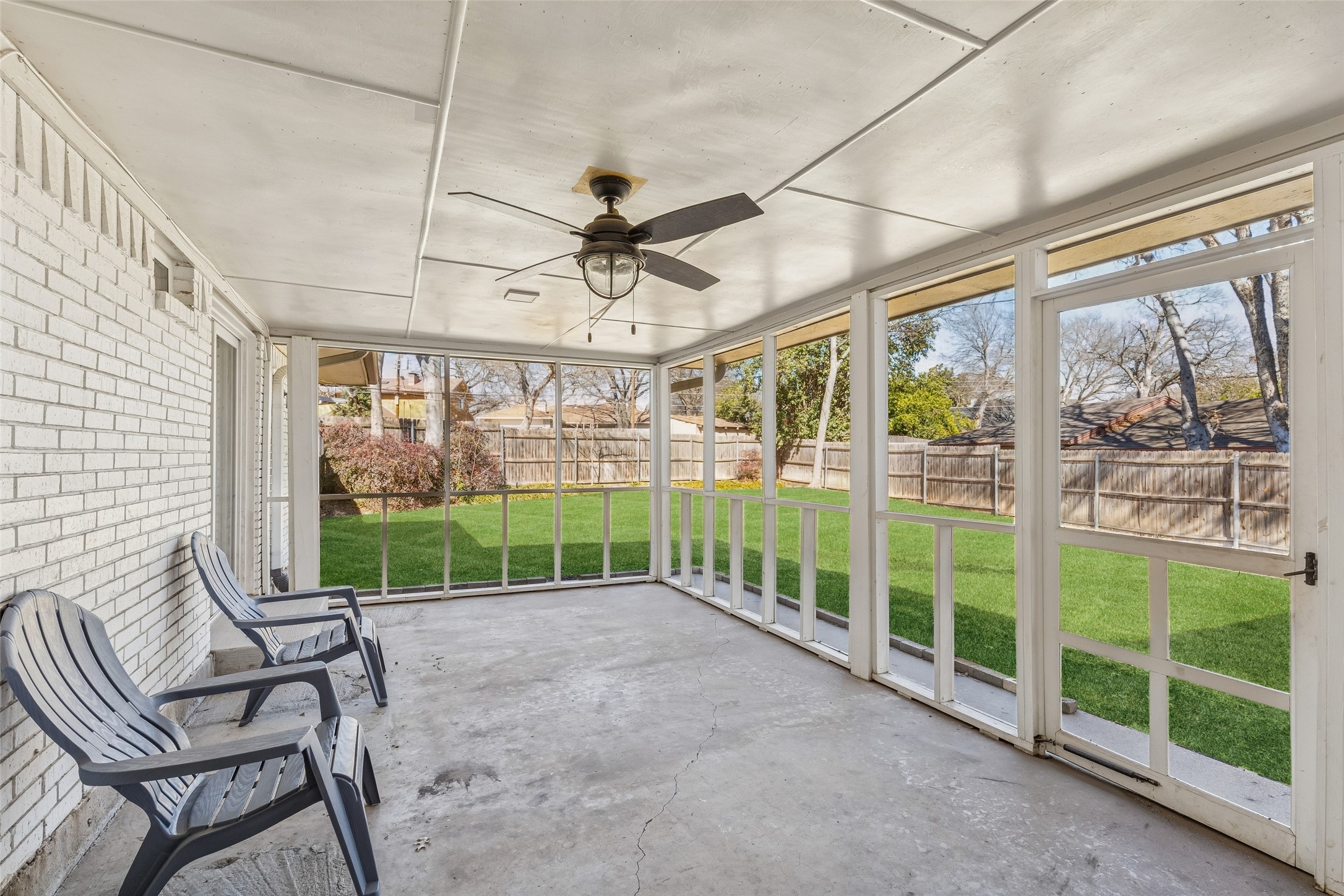 605 Meadow Heath Circle