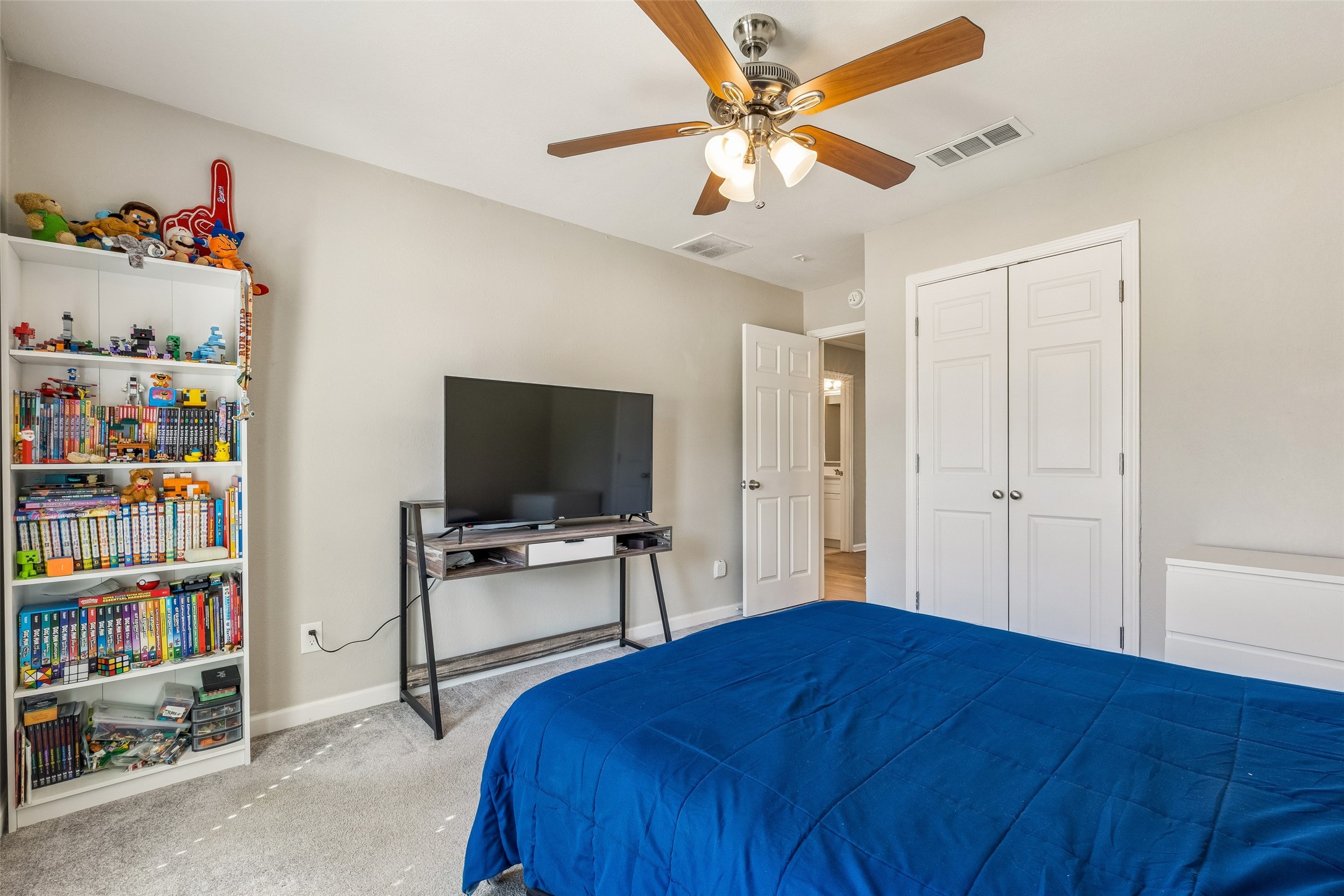 605 Meadow Heath Circle