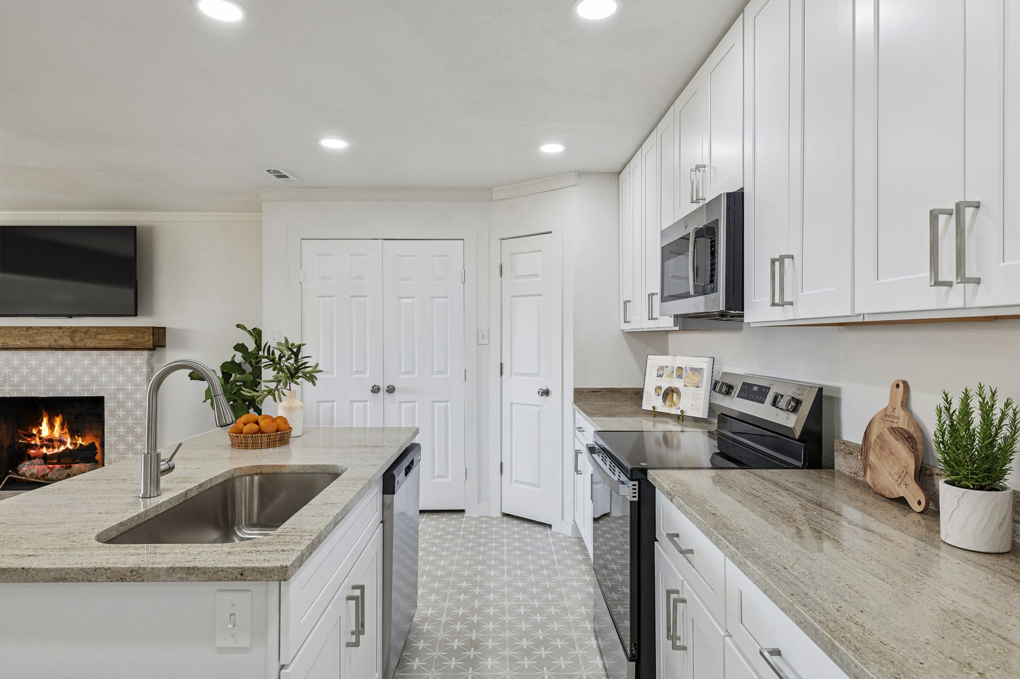 1426 Cape Cod Drive
