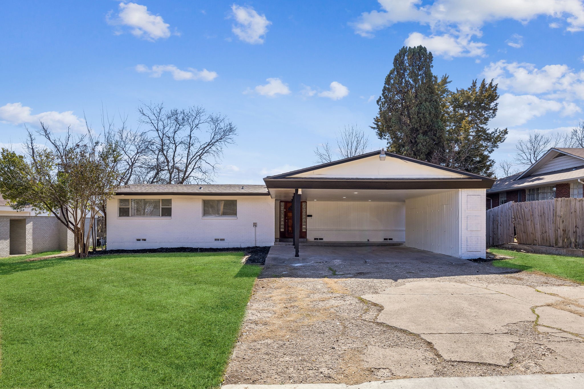 1426 Cape Cod Drive