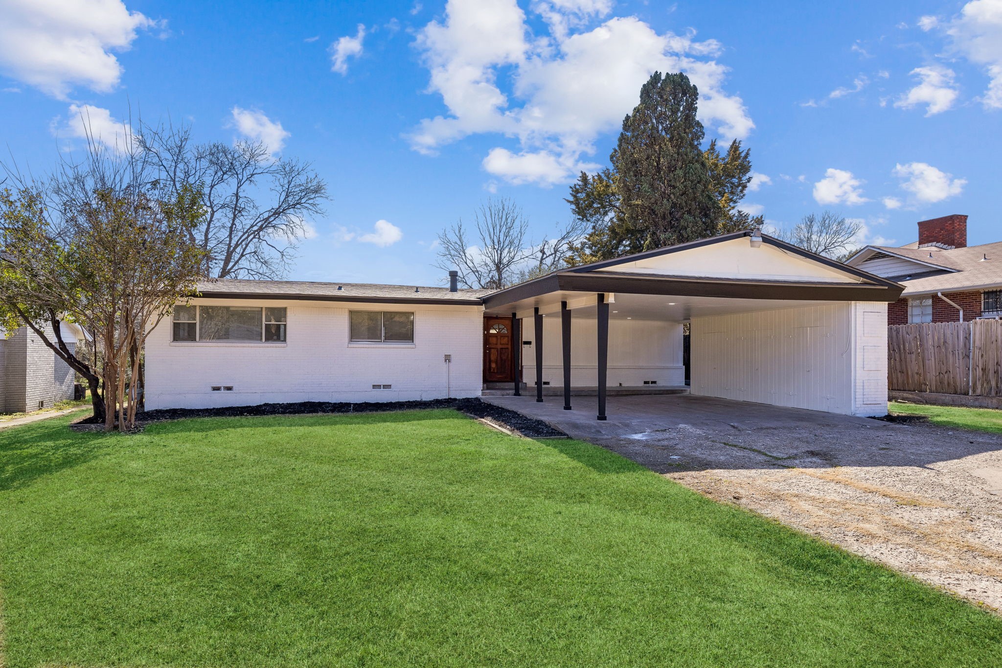 1426 Cape Cod Drive