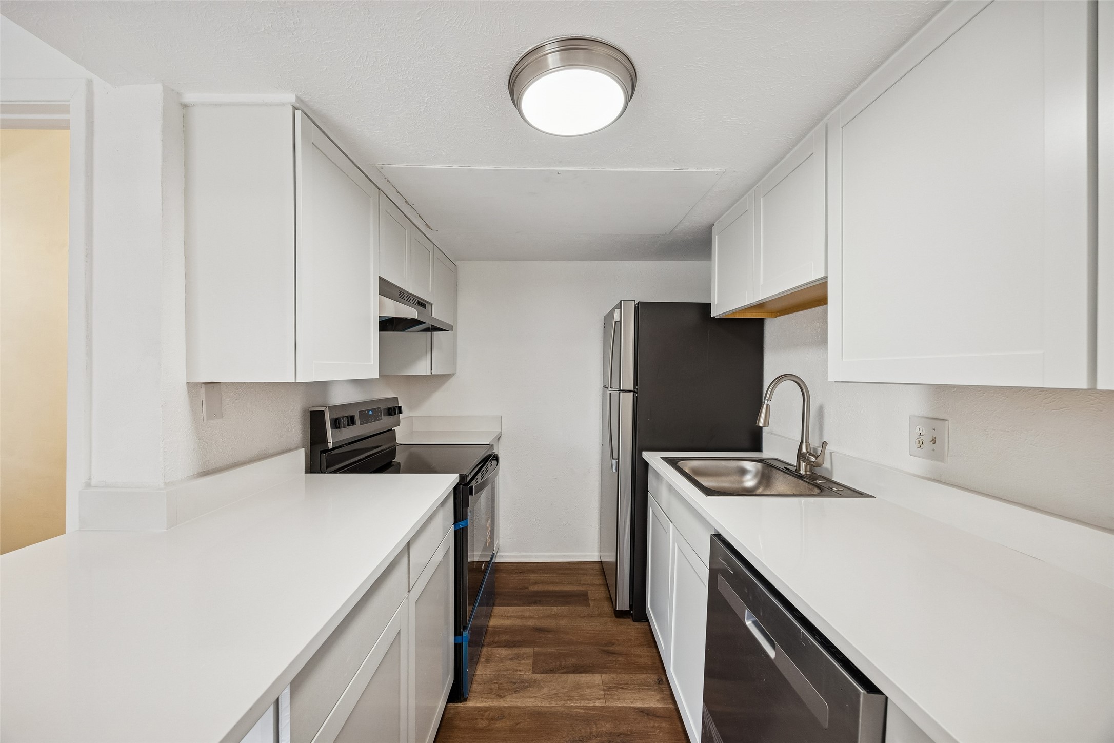 4044 Buena Vista Street 205