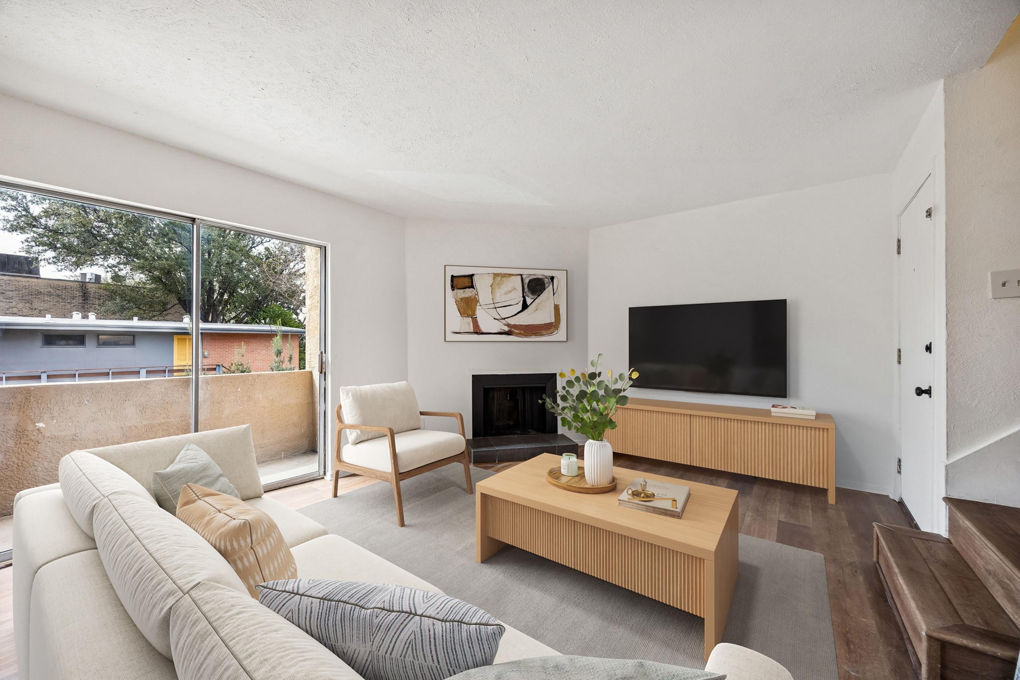 4044 Buena Vista Street 205