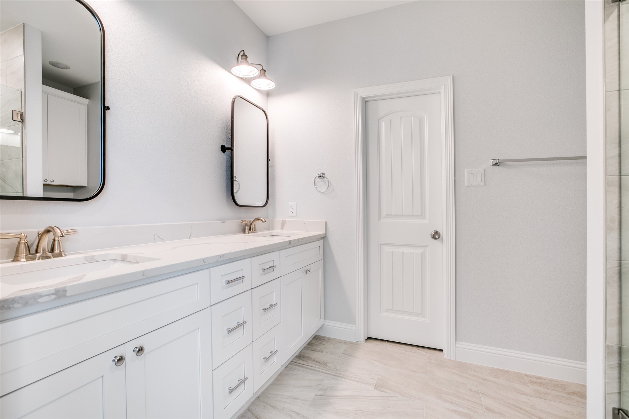 3105 Chihuahua Avenue